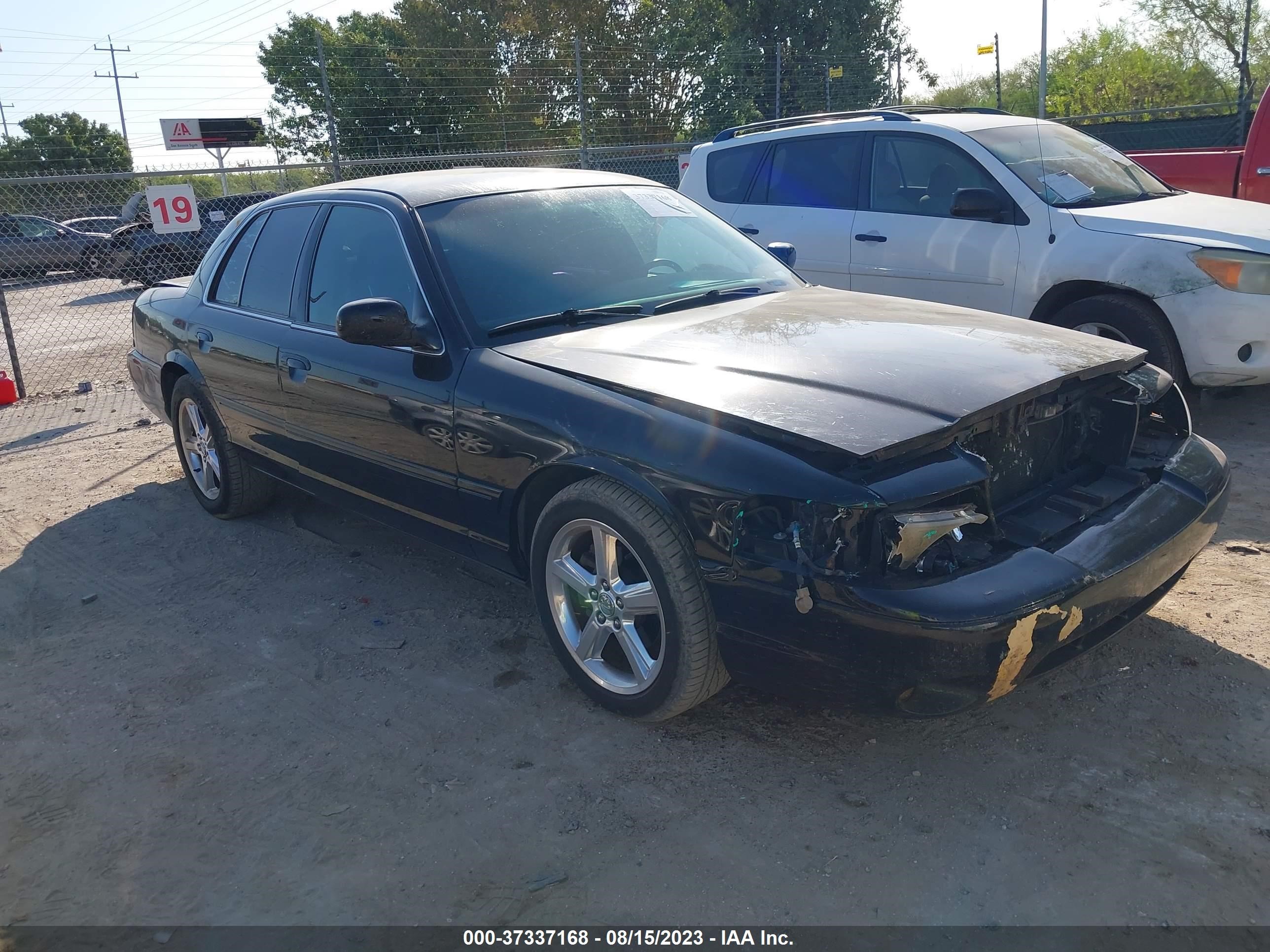 MERCURY MARAUDER 2003 2mehm75v13x642395