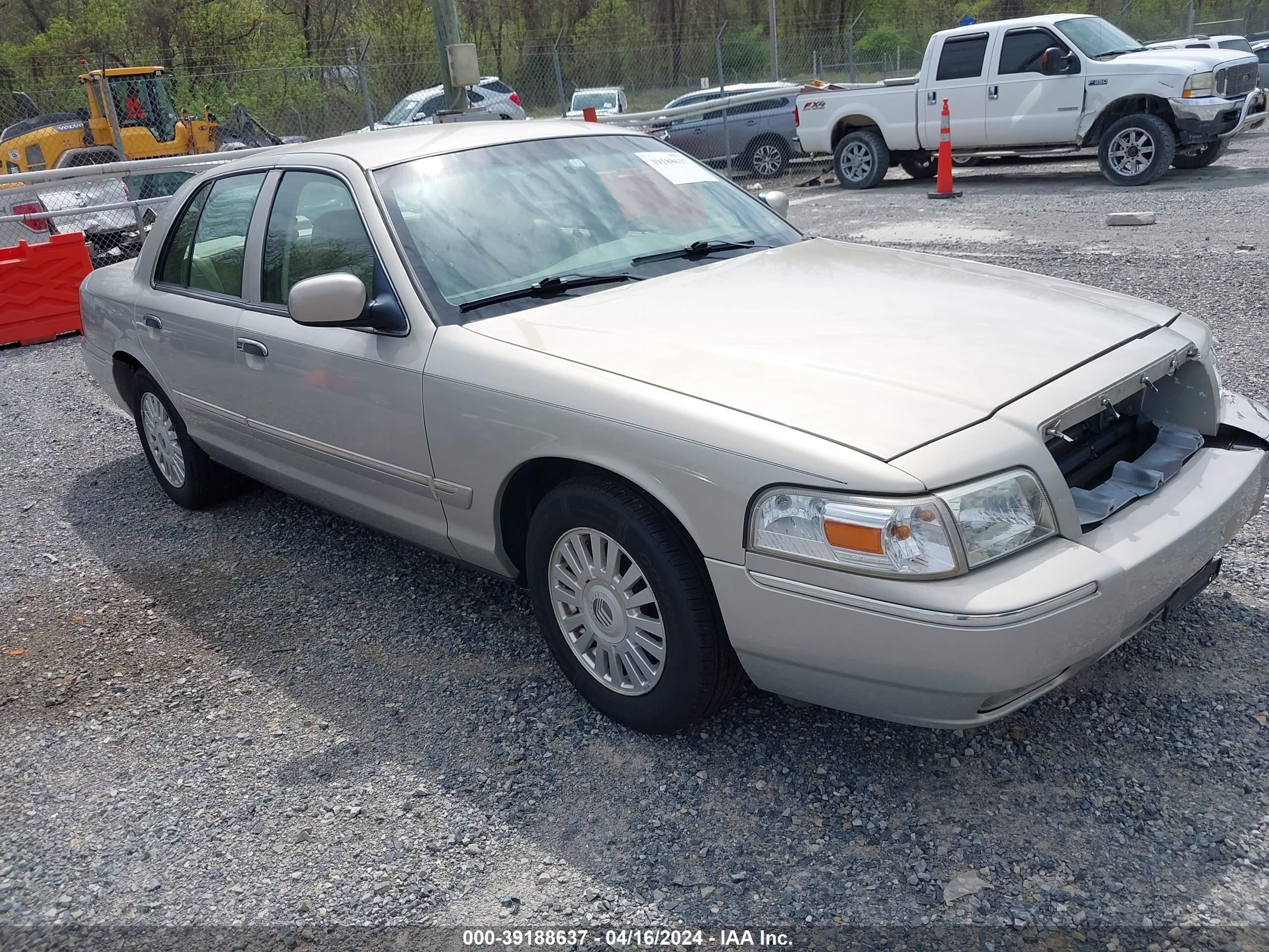 MERCURY GRAND MARQUIS 2007 2mehm75v17x609628