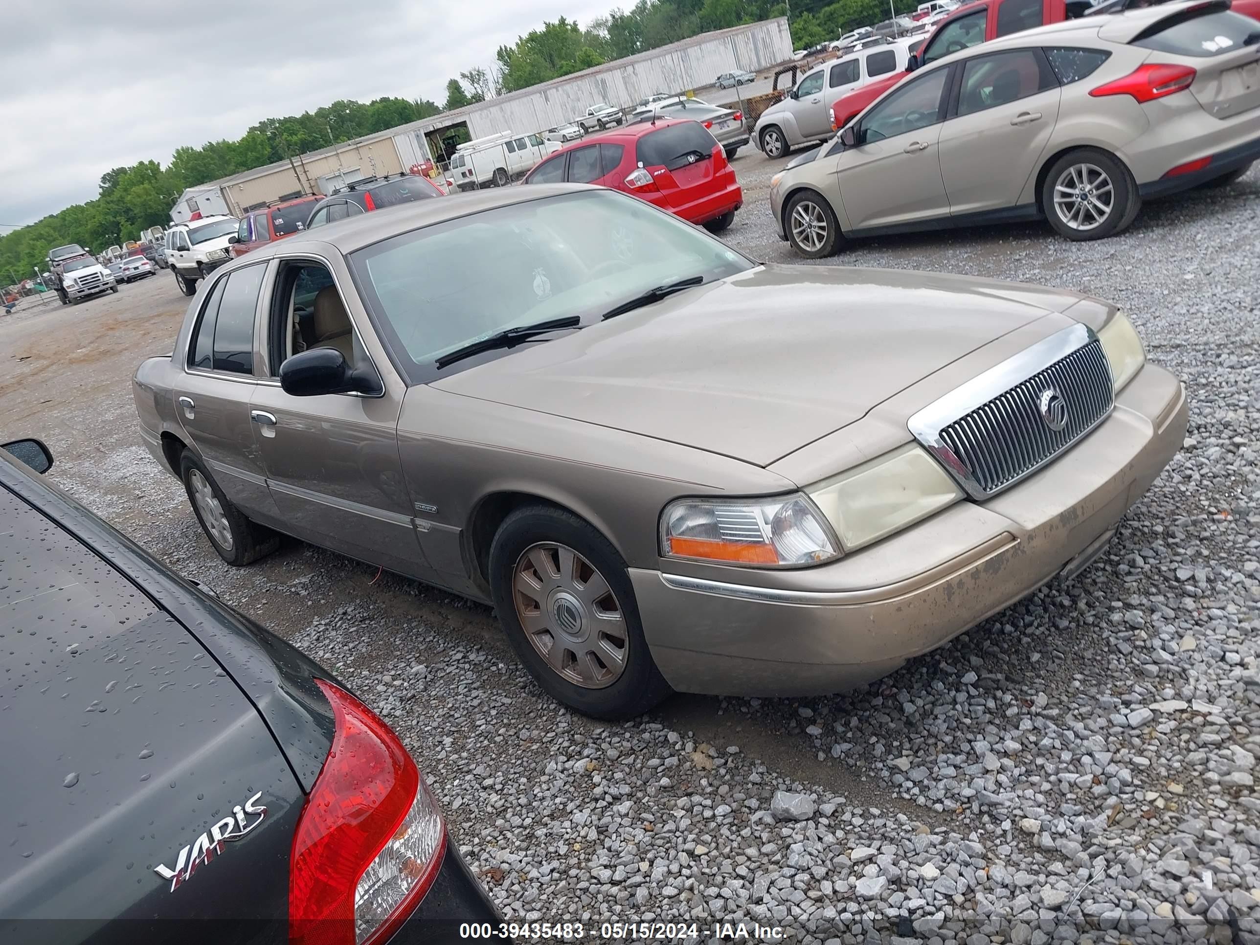 MERCURY GRAND MARQUIS 2004 2mehm75w14x657974