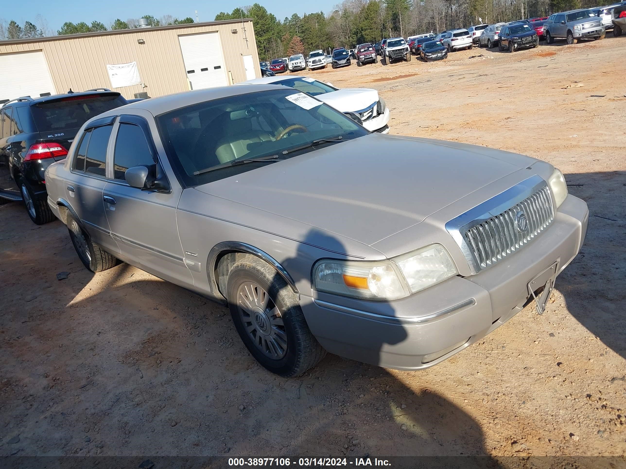 MERCURY GRAND MARQUIS 2006 2mehm75w96x604135