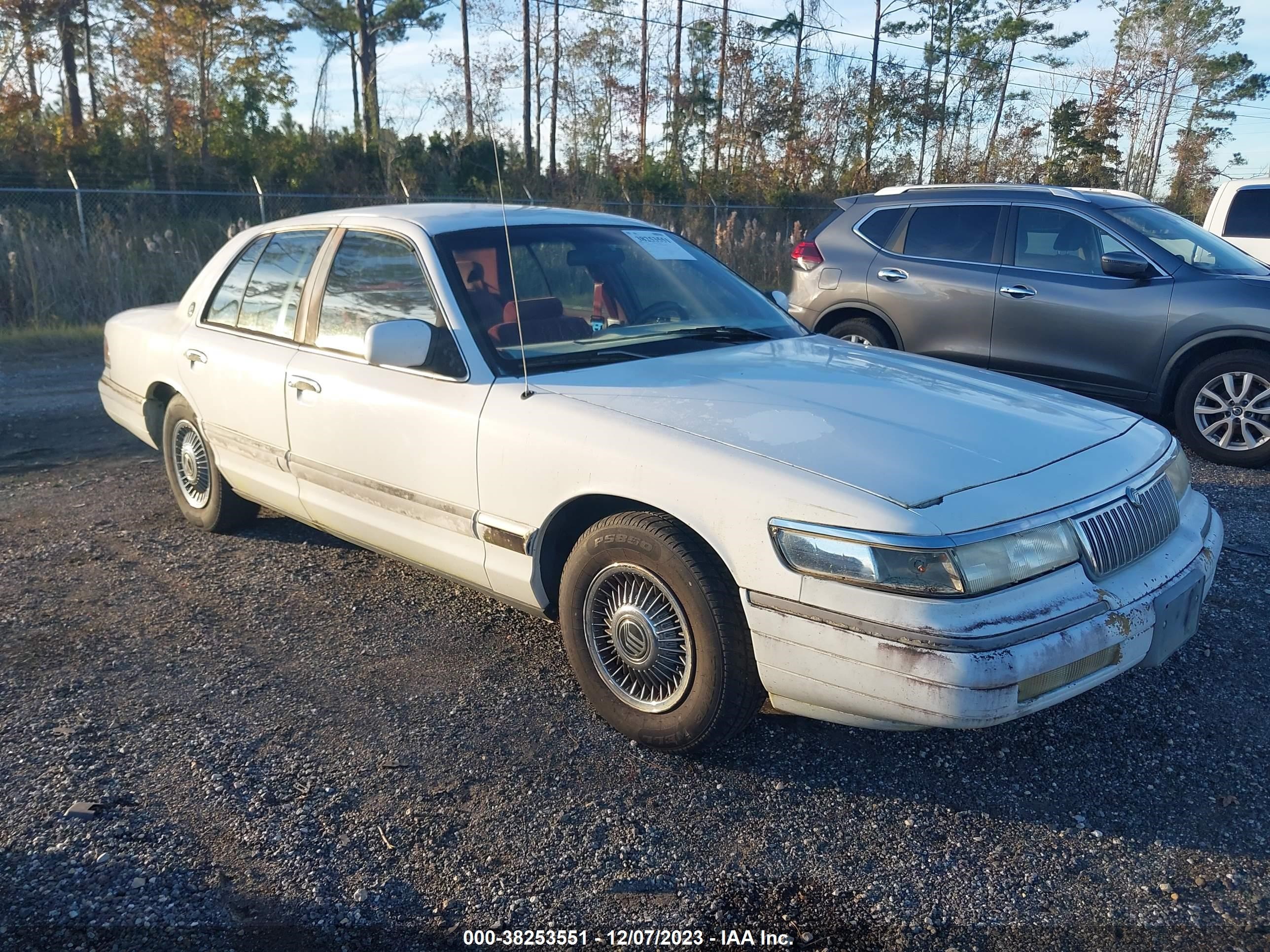 MERCURY GRAND MARQUIS 1993 2melm74w1px659806