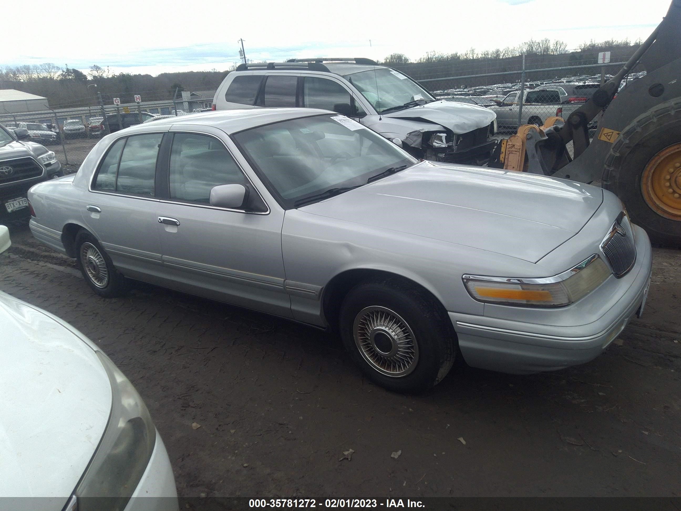 MERCURY GRAND MARQUIS 1997 2melm74w1vx658734