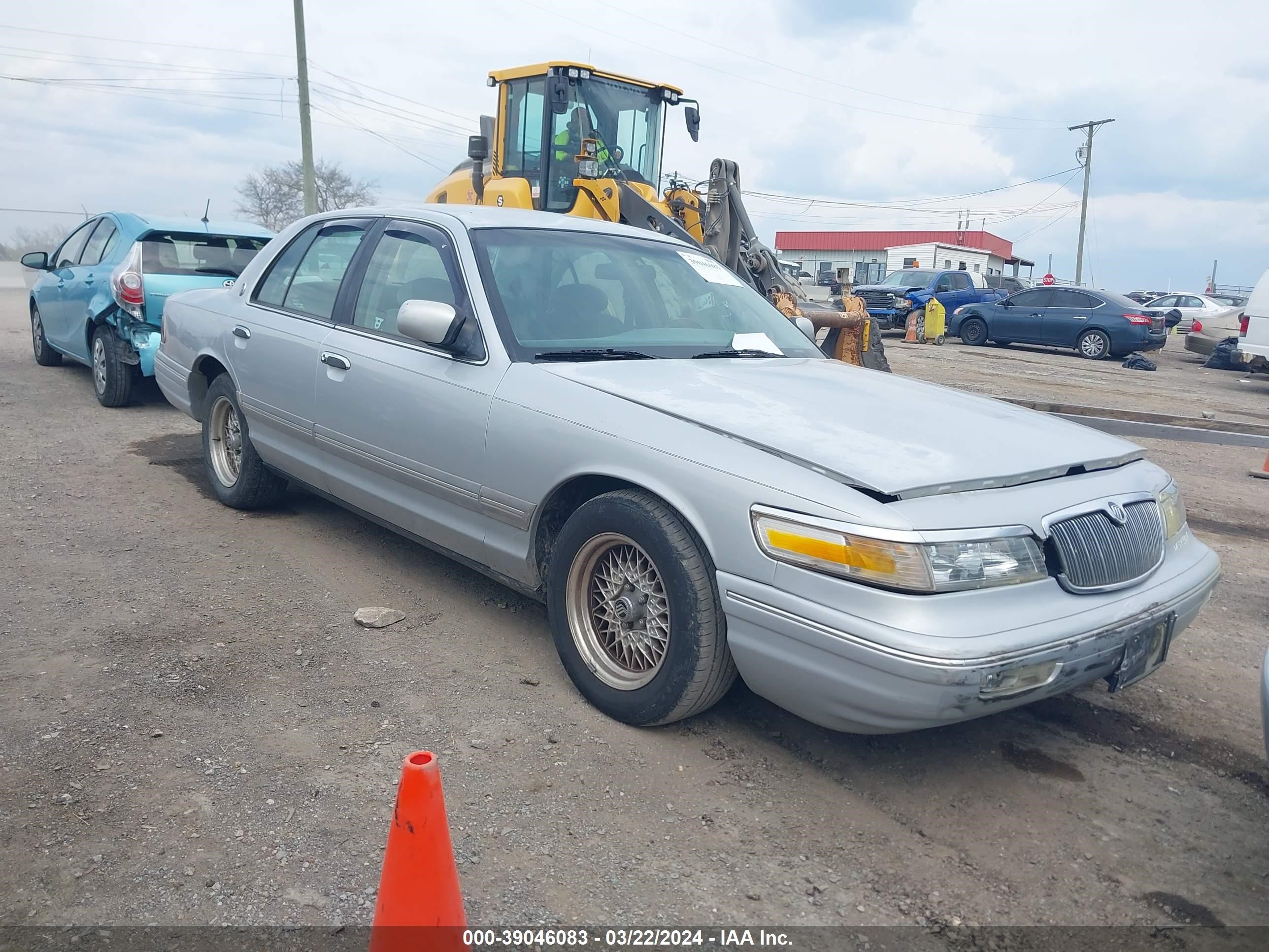 MERCURY GRAND MARQUIS 1995 2melm74w7sx625913