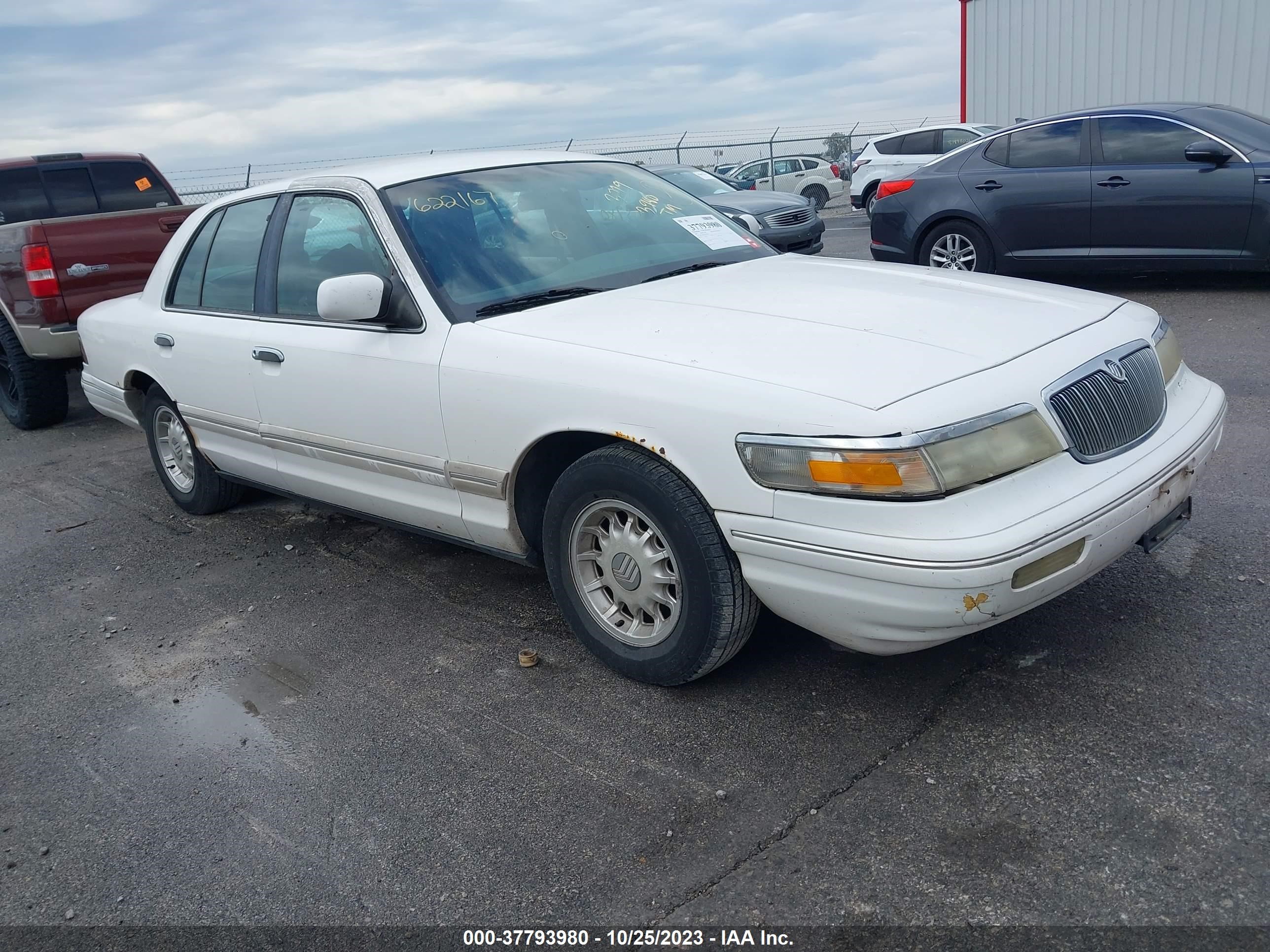 MERCURY GRAND MARQUIS 1997 2melm75w1vx622167