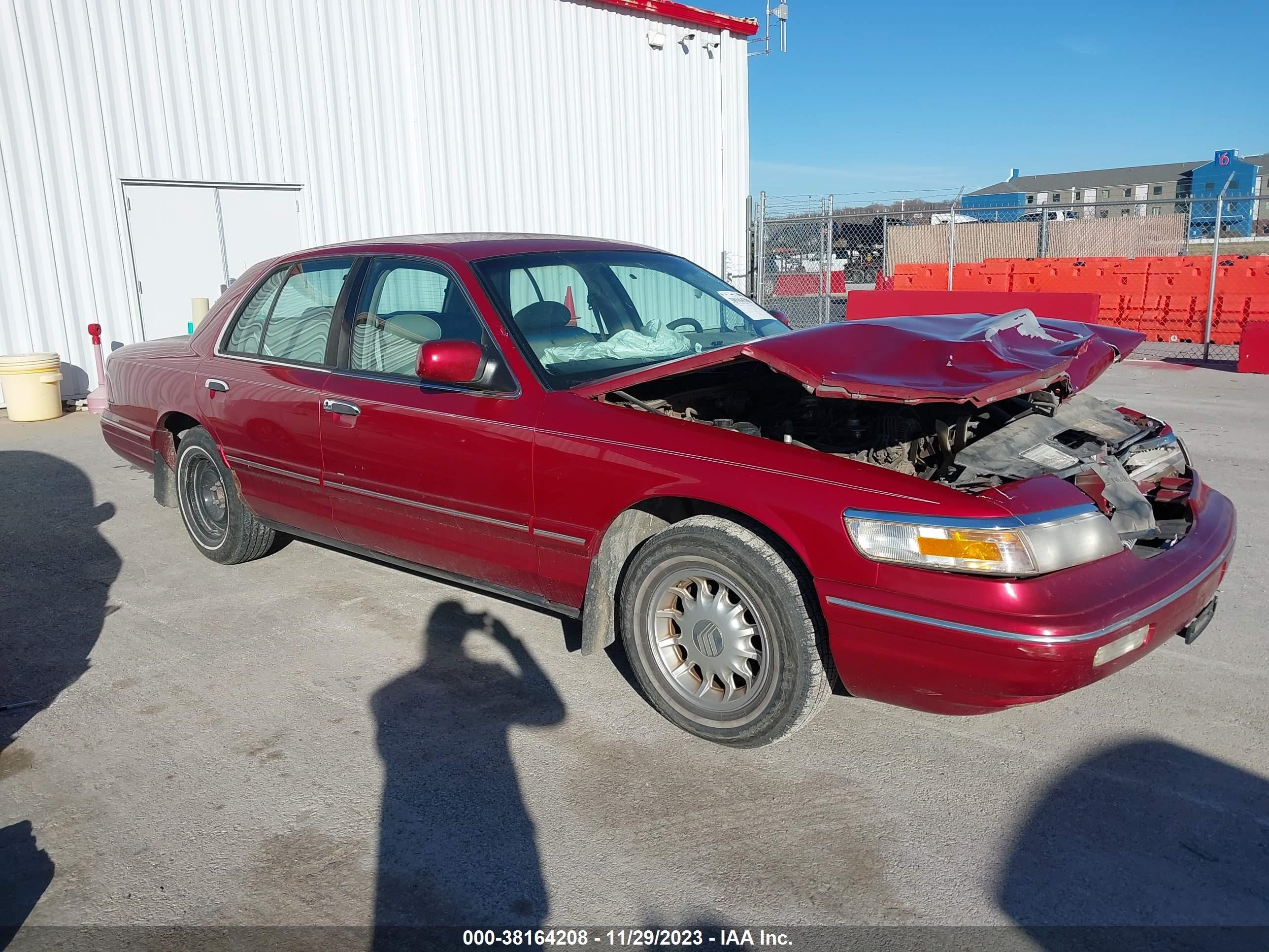 MERCURY GRAND MARQUIS 1997 2melm75w1vx707347