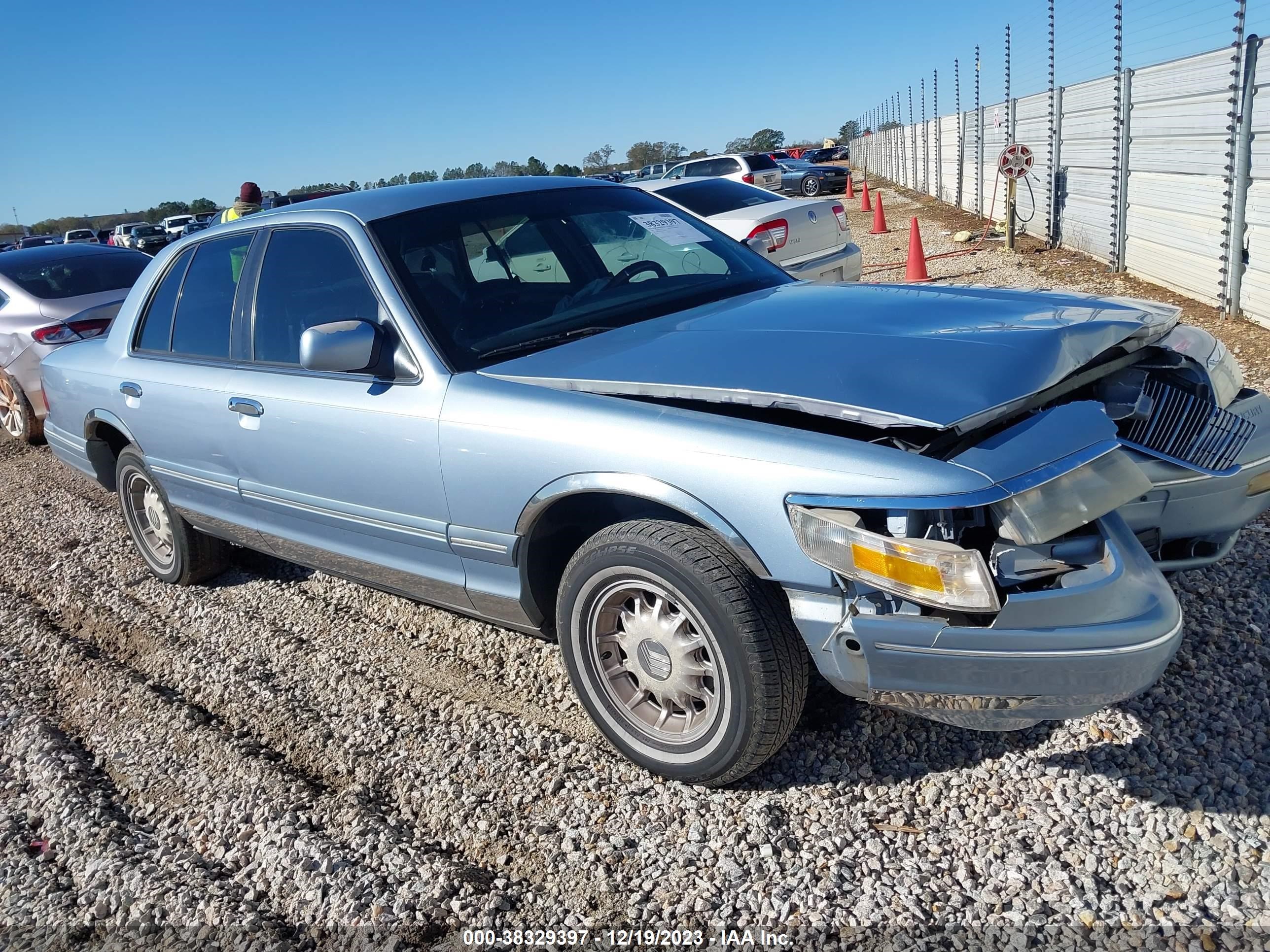 MERCURY GRAND MARQUIS 1997 2melm75w2vx687982