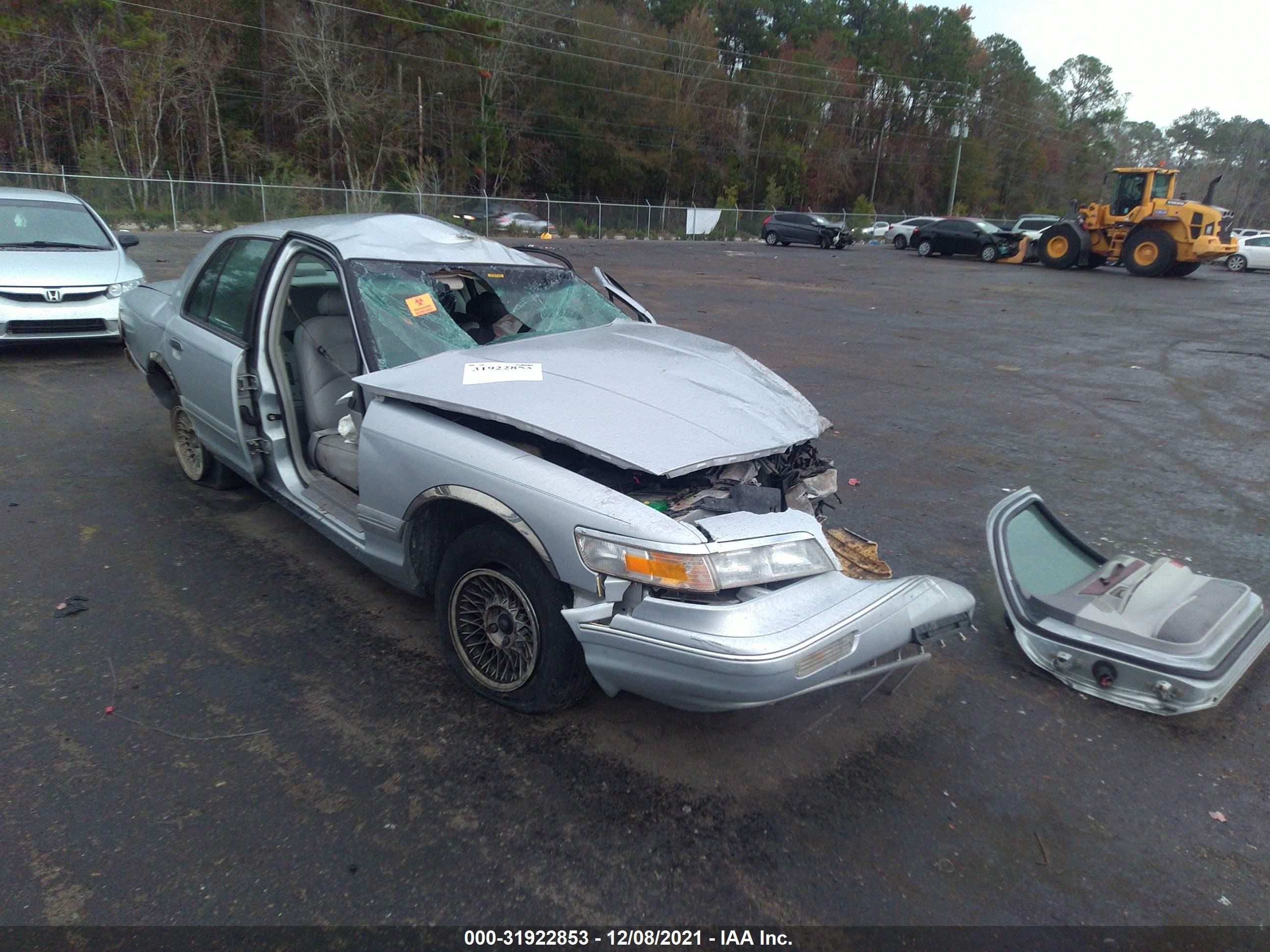 MERCURY GRAND MARQUIS 1997 2melm75w2vx734069