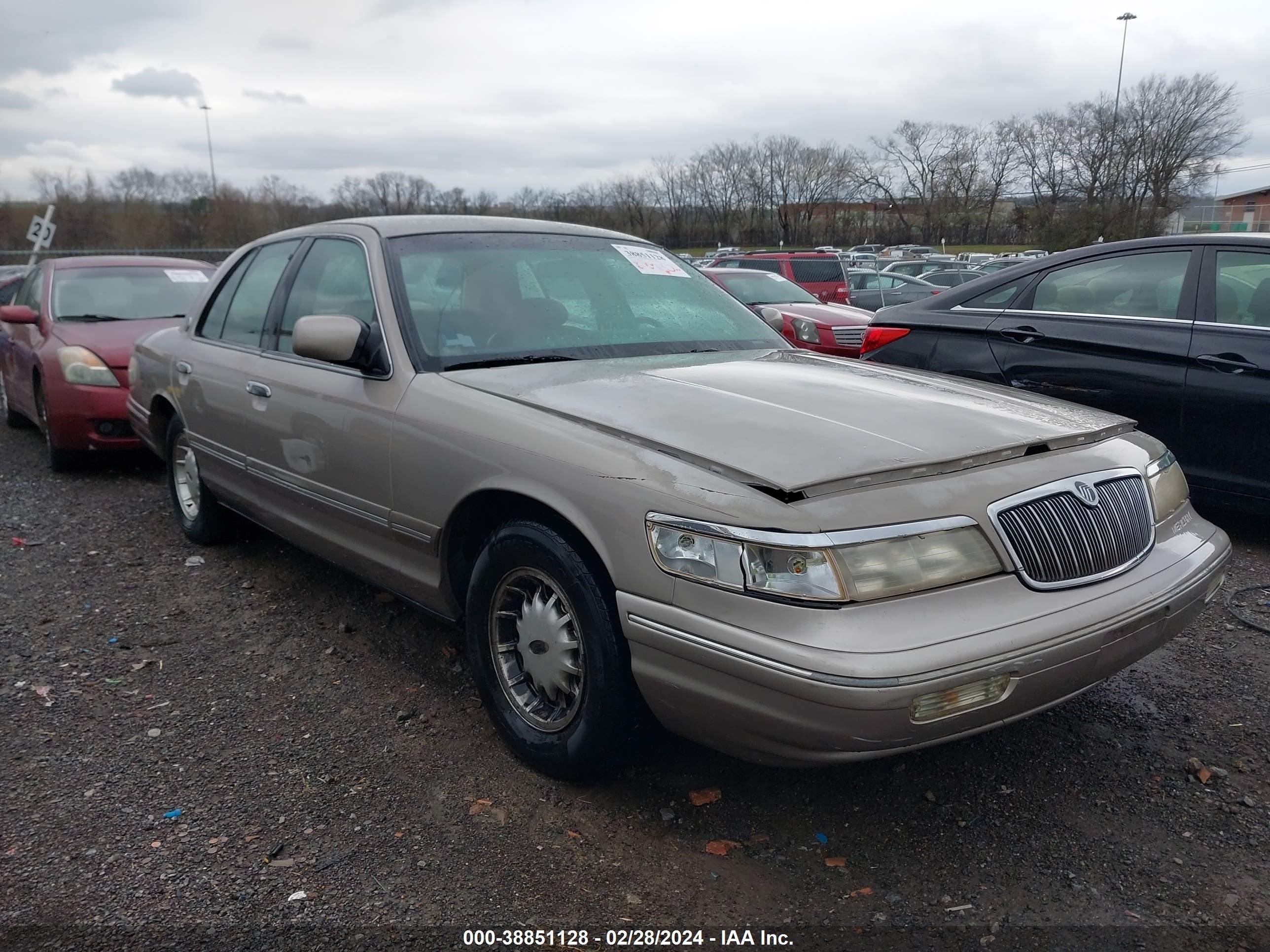 MERCURY GRAND MARQUIS 1995 2melm75w5sx601124