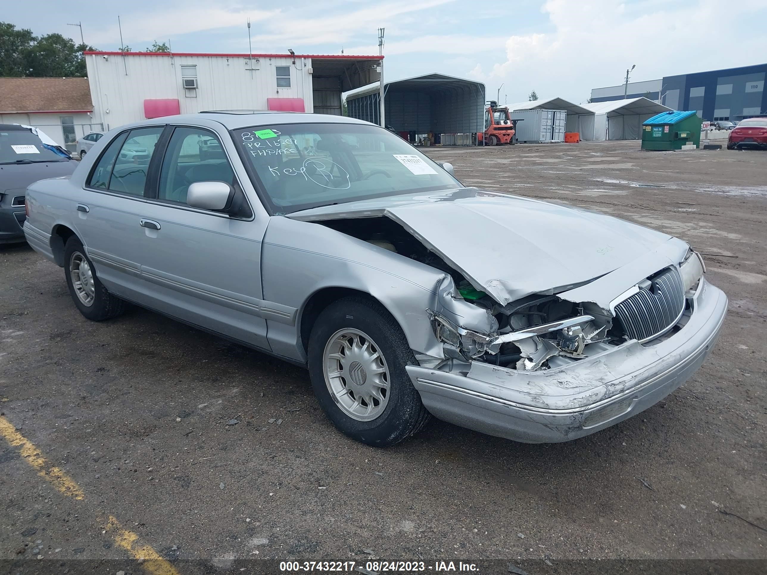 MERCURY GRAND MARQUIS 1997 2melm75w8vx741804