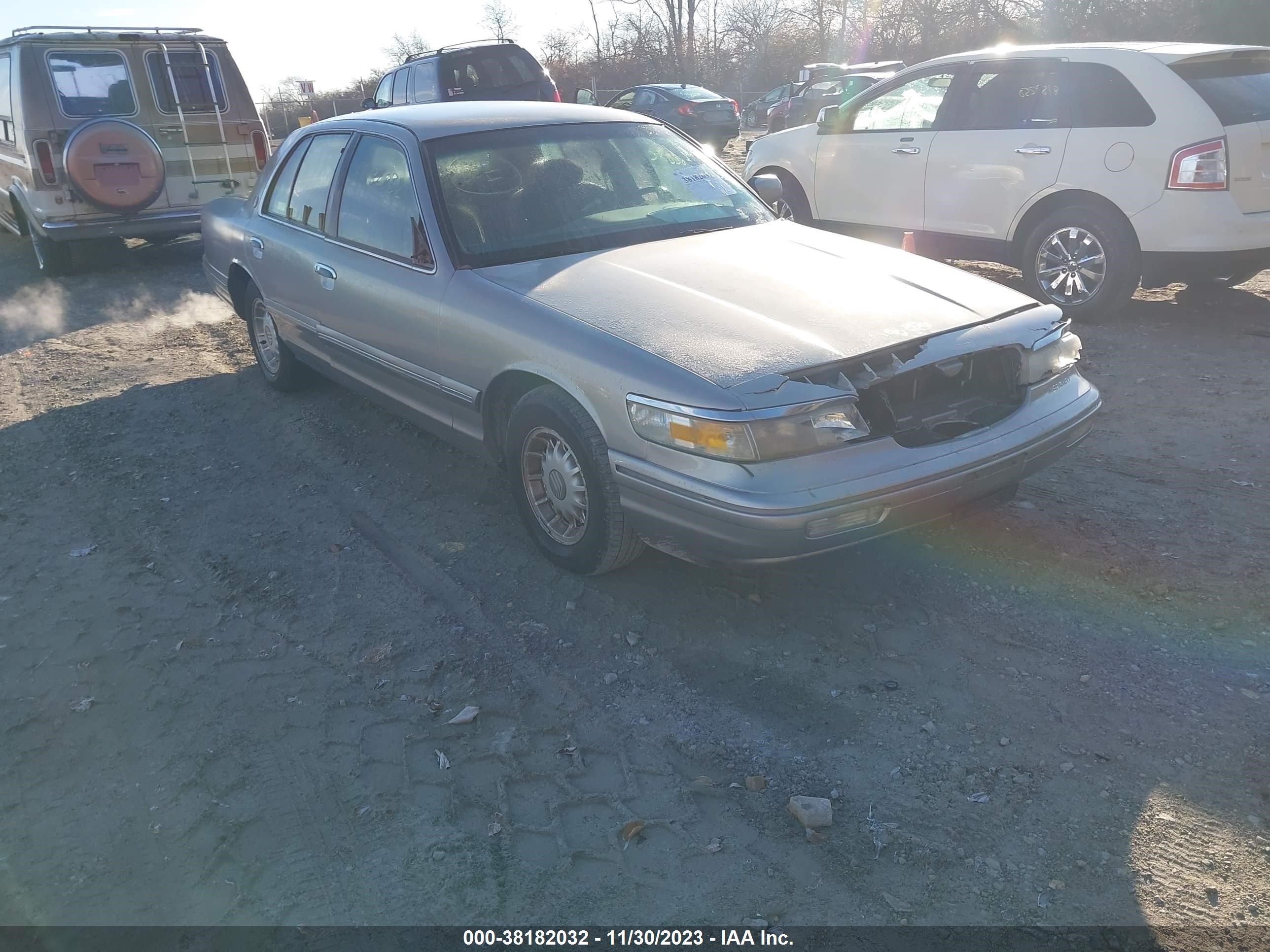 MERCURY GRAND MARQUIS 1995 2melm75wxsx601314