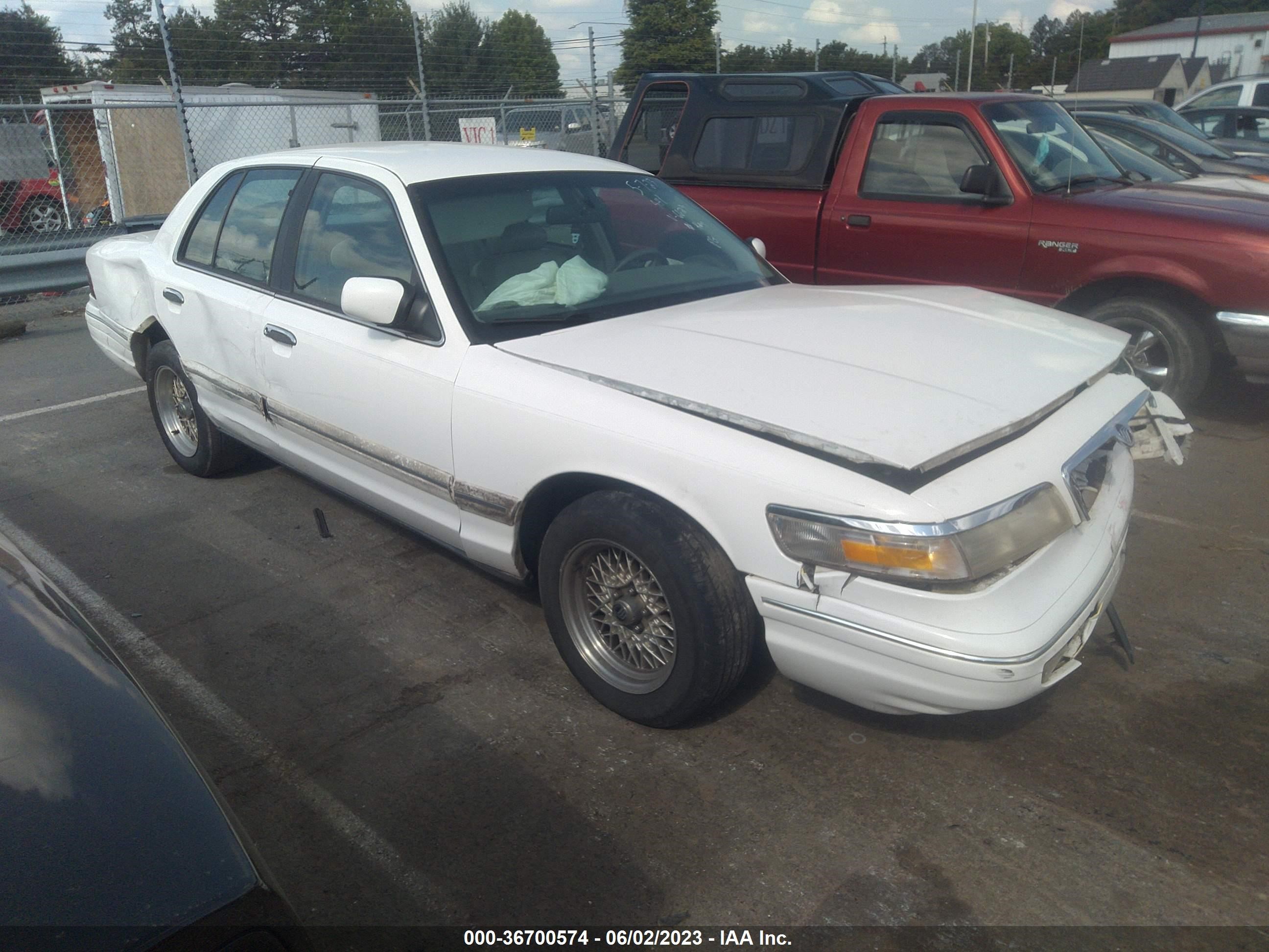 MERCURY GRAND MARQUIS 1997 2melm75wxvx626623