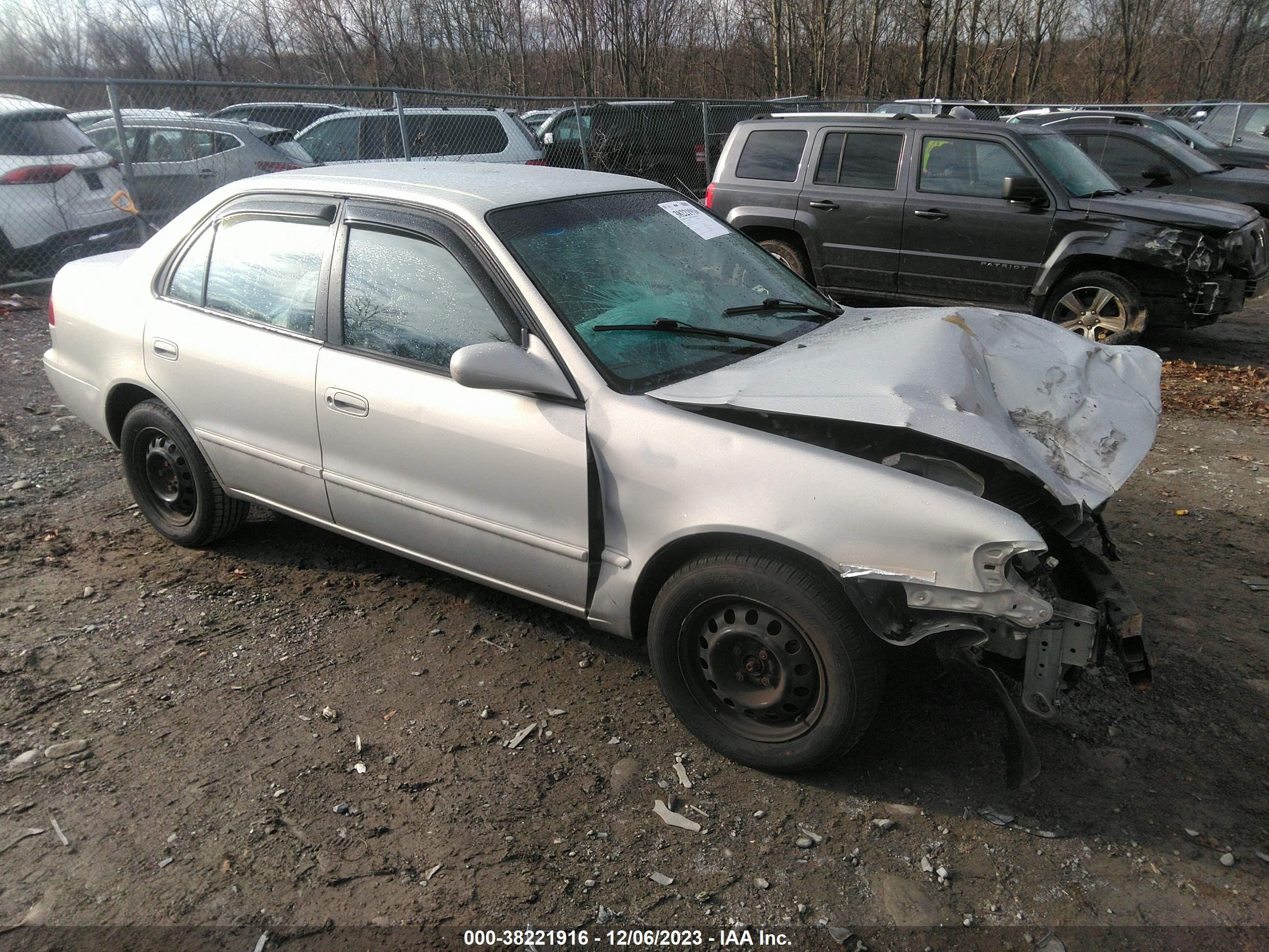 TOYOTA COROLLA 2001 2t1br12e11c485365