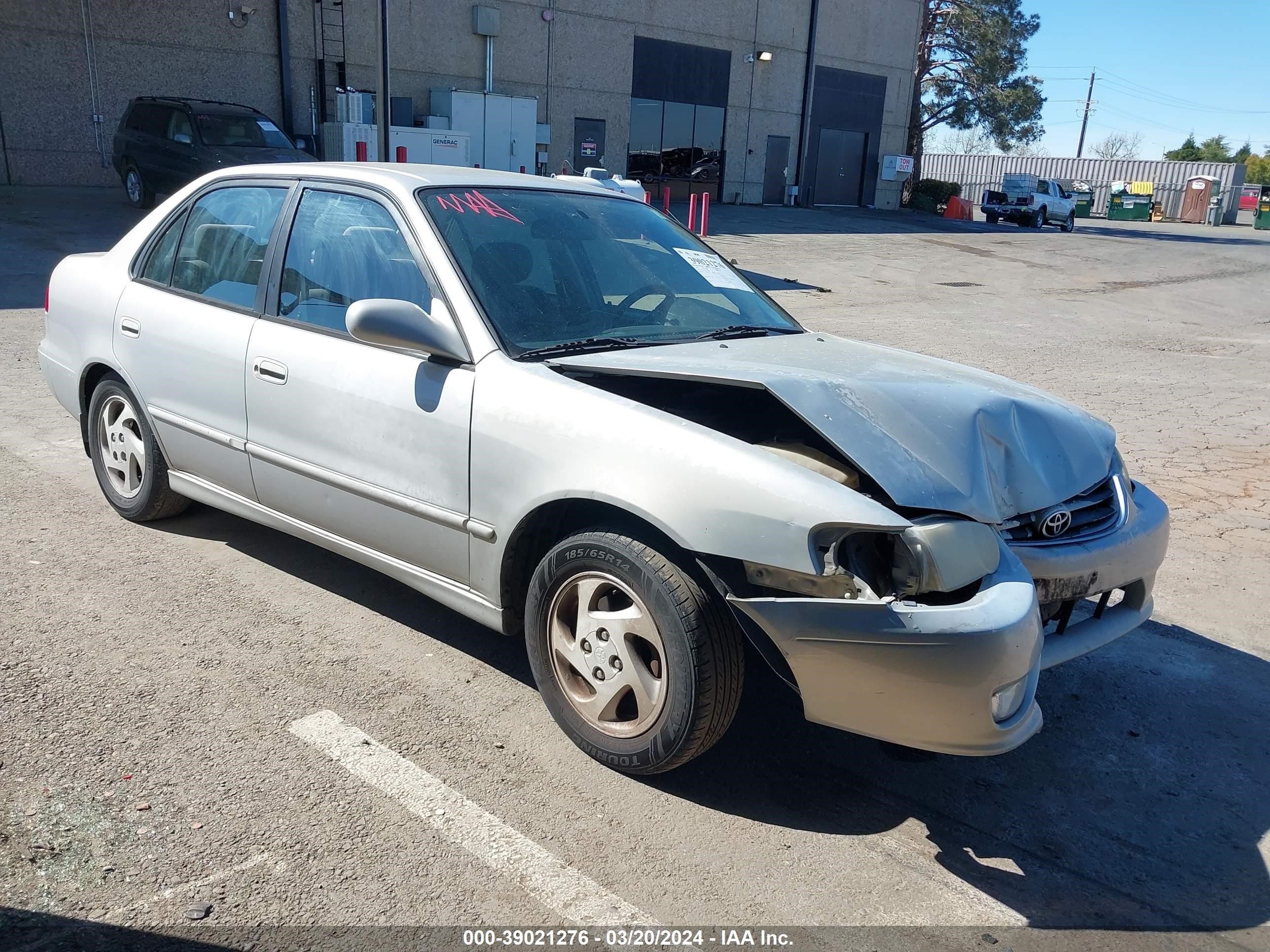 TOYOTA COROLLA 2001 2t1br12e71c447462