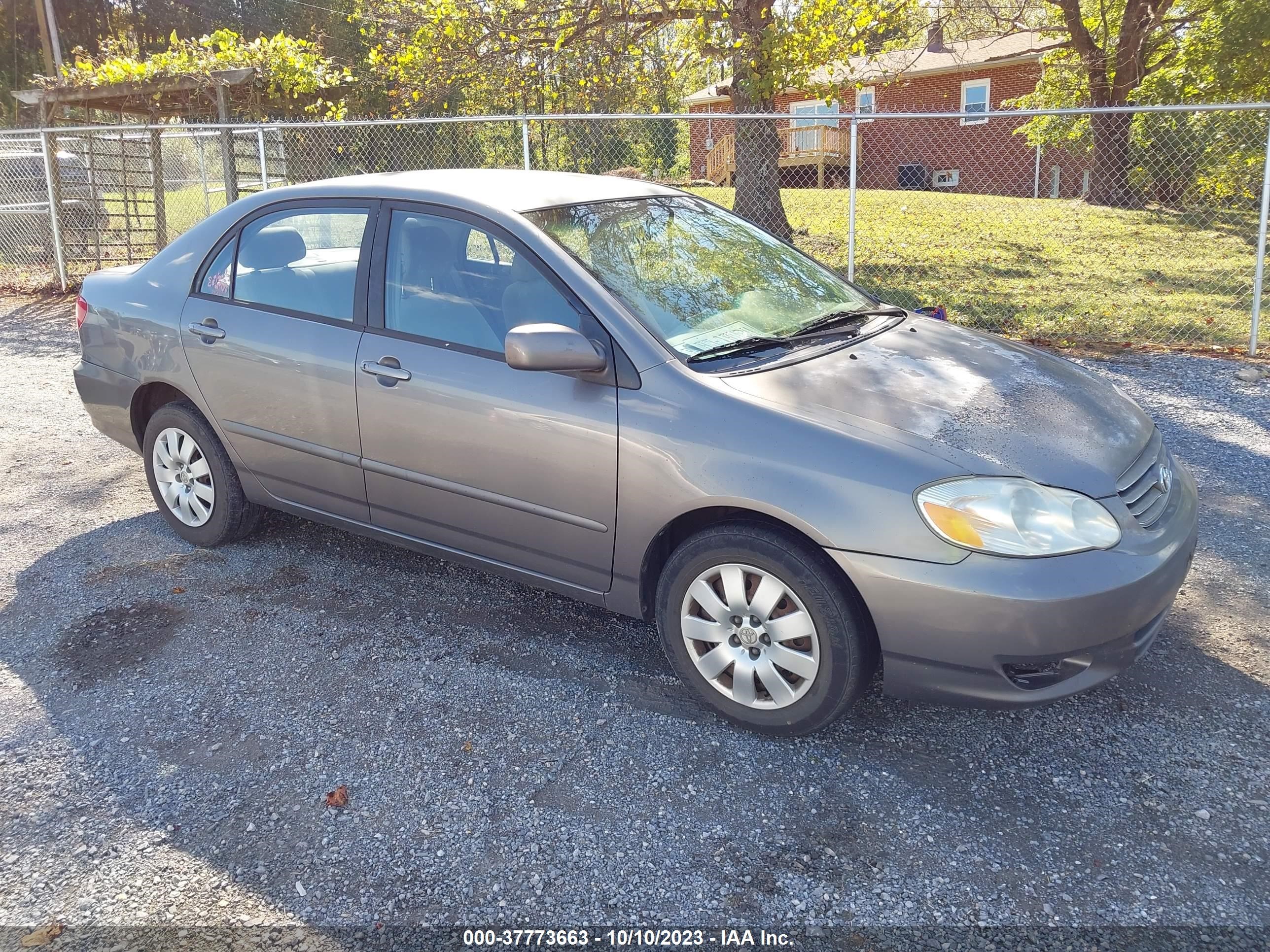 TOYOTA COROLLA 2004 2t1br32e04c278269