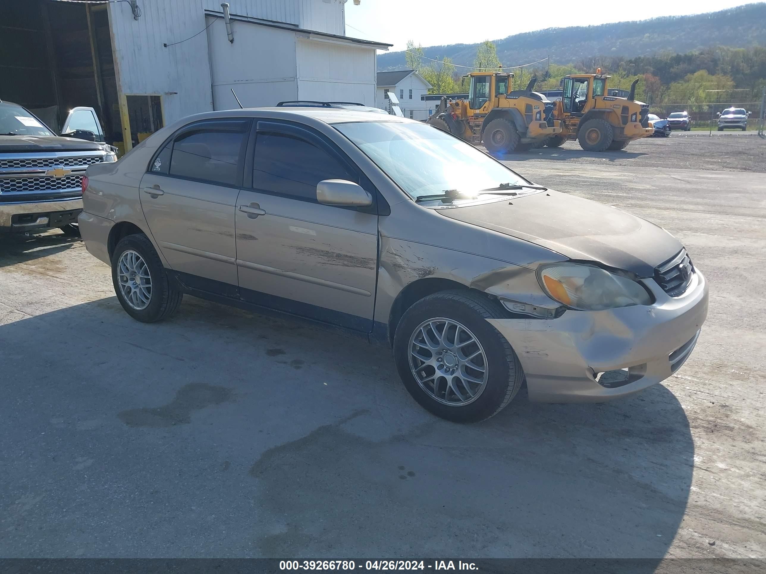 TOYOTA COROLLA 2004 2t1br32e24c240526