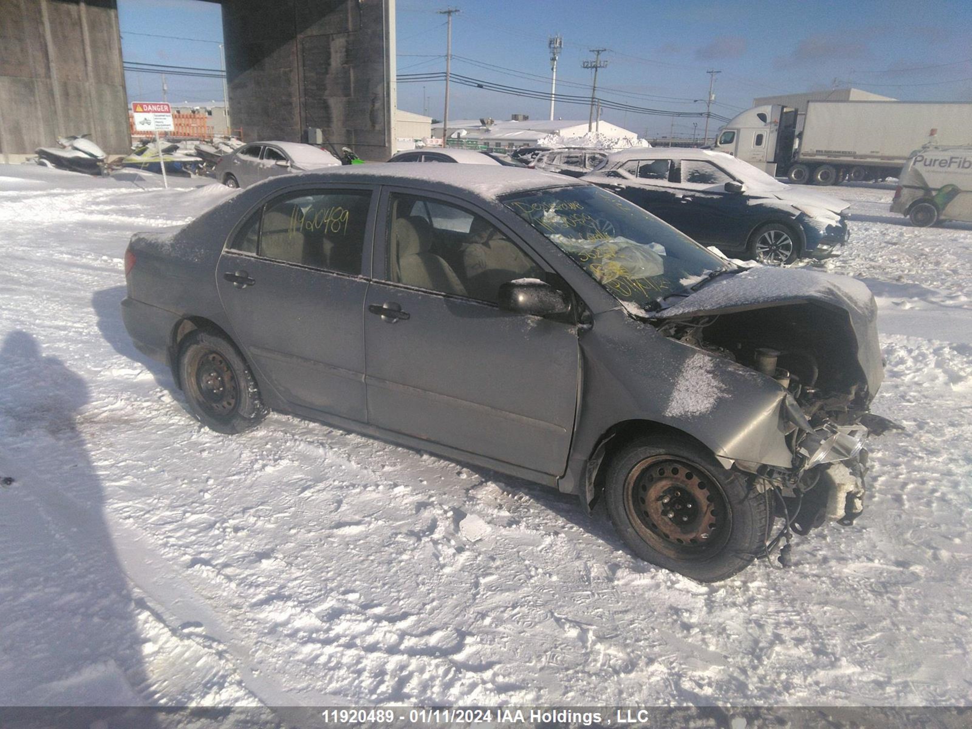 TOYOTA COROLLA 2004 2t1br32e34c836275