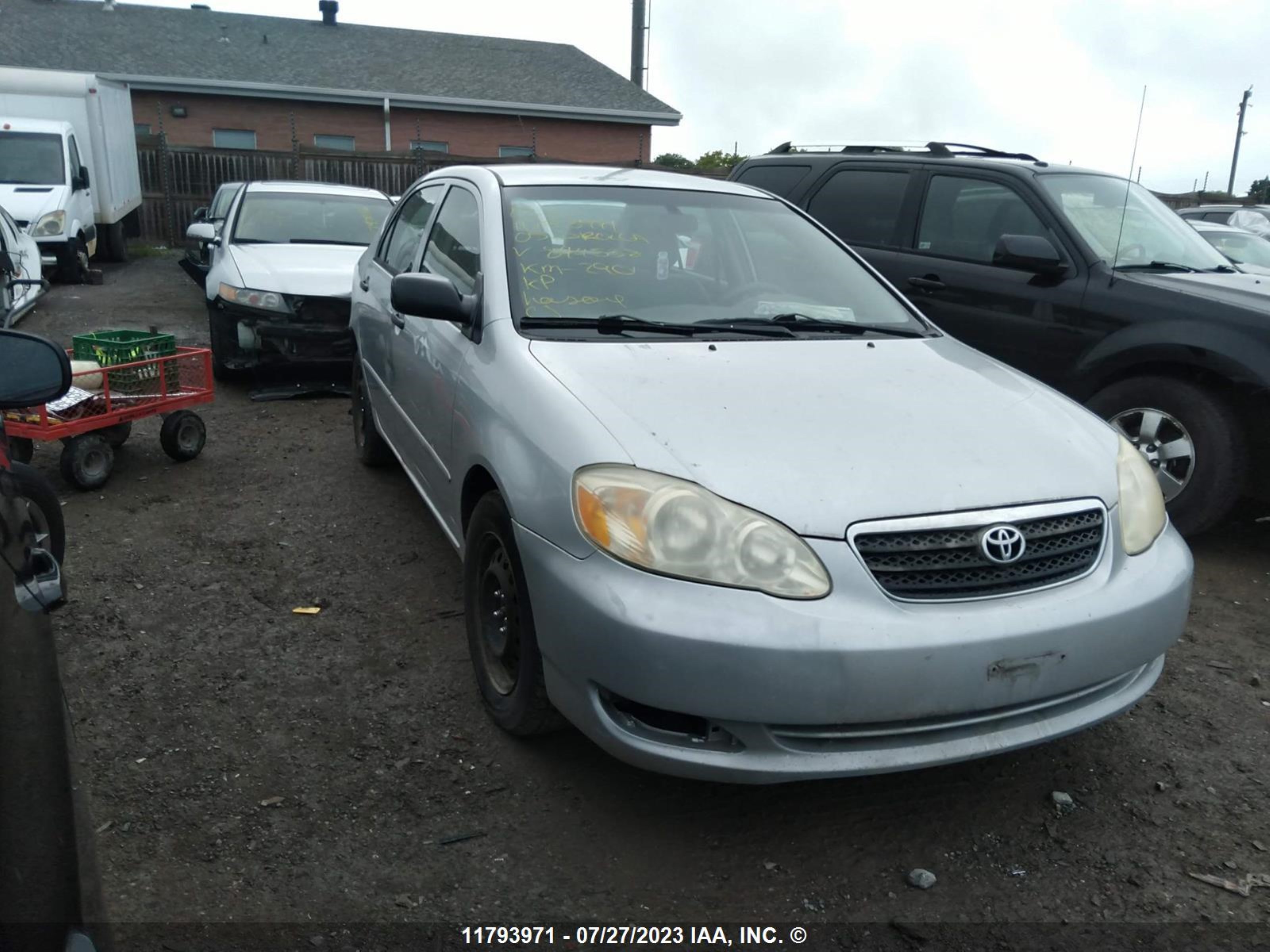 TOYOTA COROLLA 2005 2t1br32e35c844538