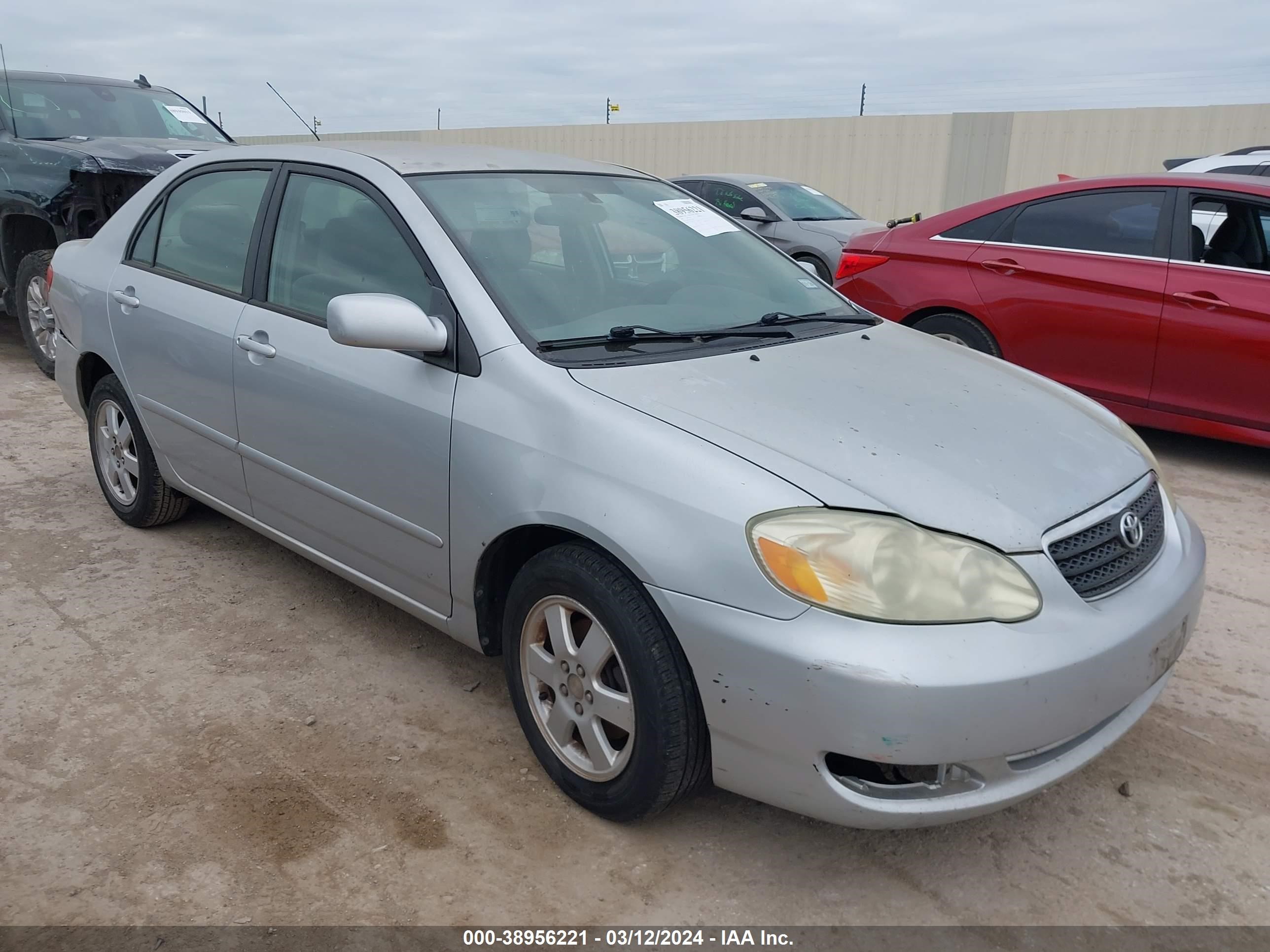 TOYOTA COROLLA 2005 2t1br32e45c393748