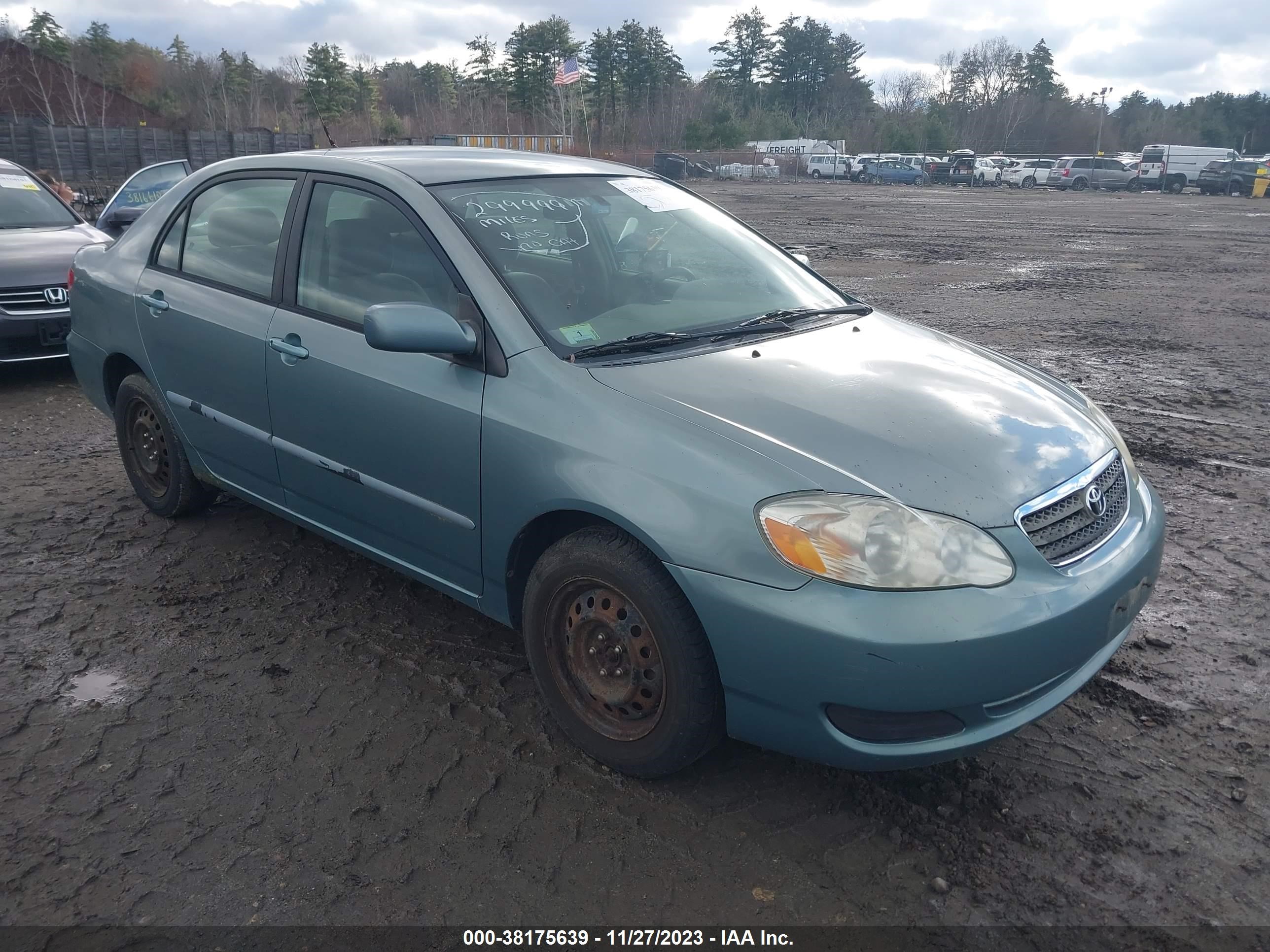 TOYOTA COROLLA 2005 2t1br32e45c474555