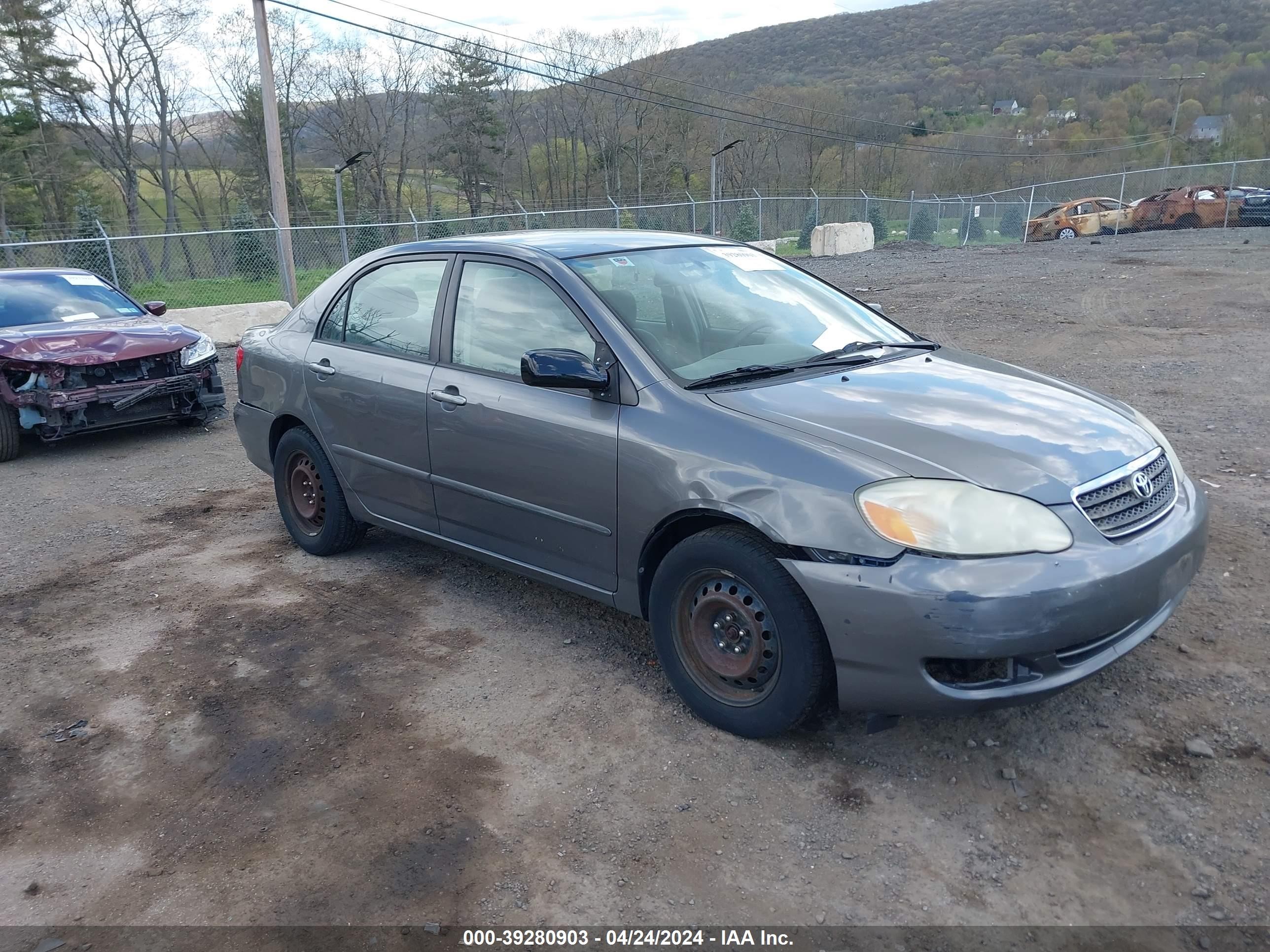 TOYOTA COROLLA 2005 2t1br32e45c474698