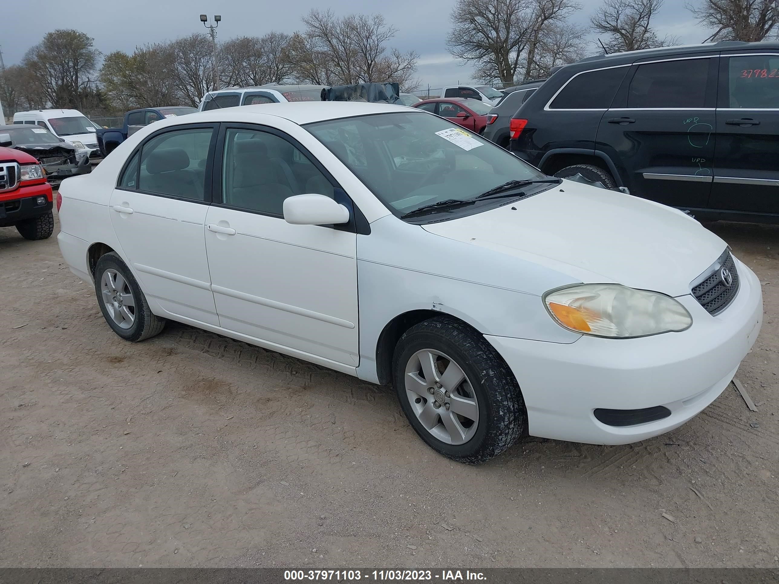 TOYOTA COROLLA 2007 2t1br32e47c838010