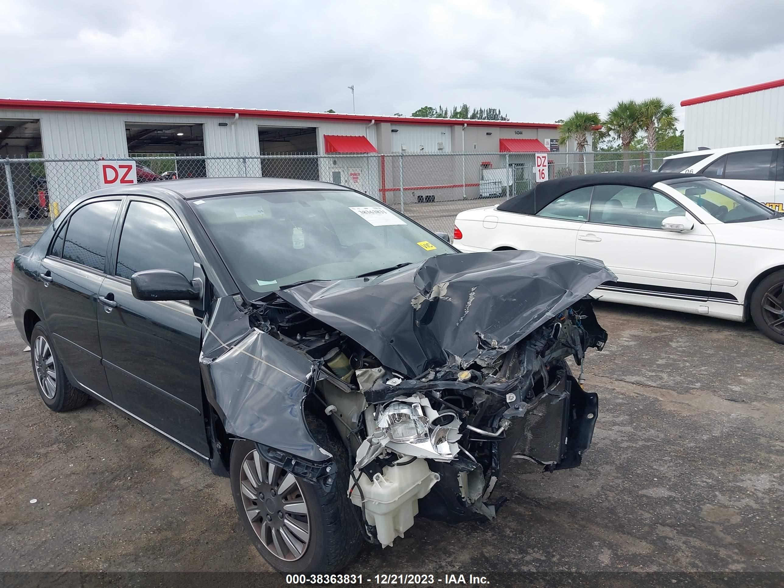 TOYOTA COROLLA 2006 2t1br32e66c615496