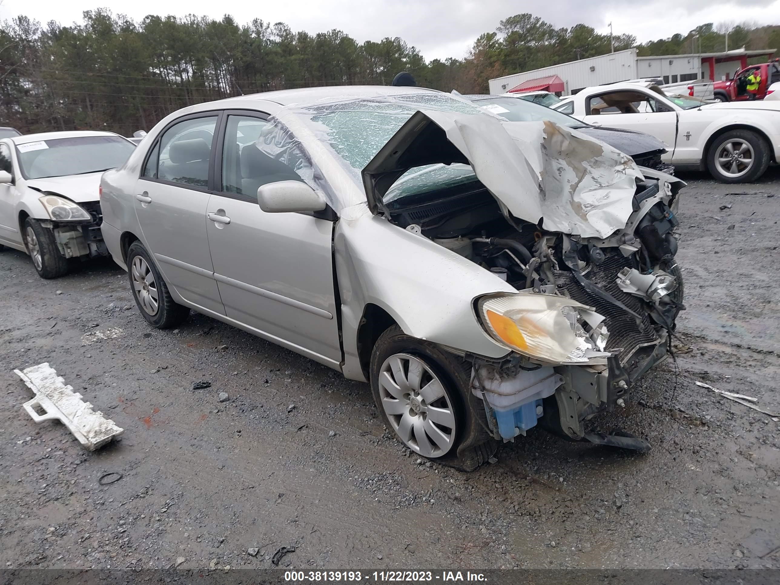 TOYOTA COROLLA 2004 2t1br32e74c238691