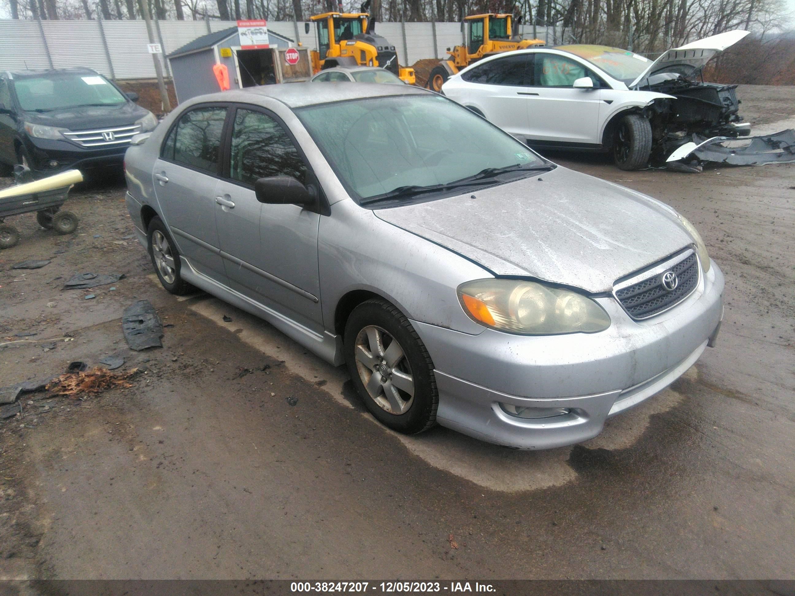 TOYOTA COROLLA 2005 2t1br32e75c502588