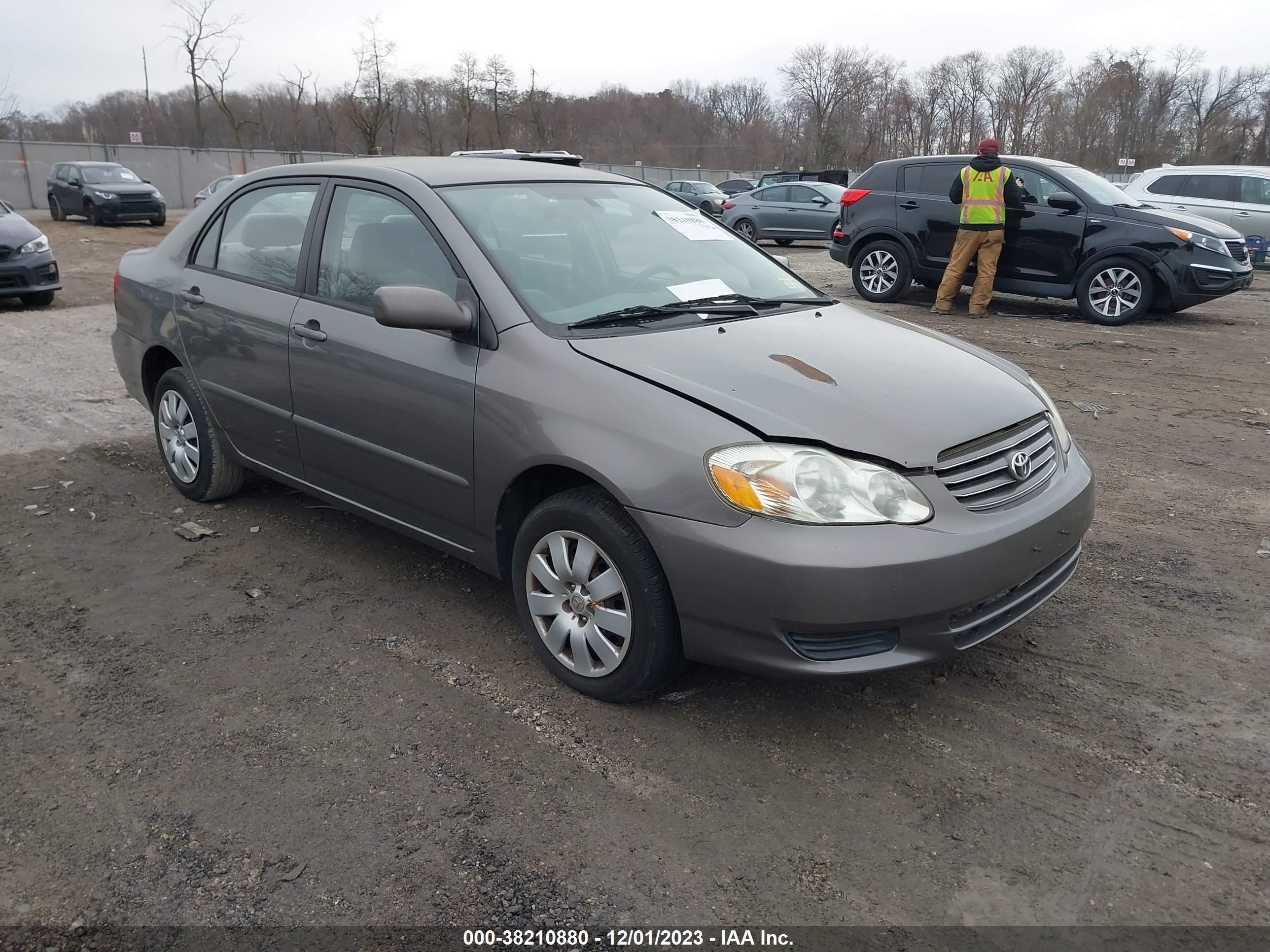 TOYOTA COROLLA 2004 2t1br38e14c210957