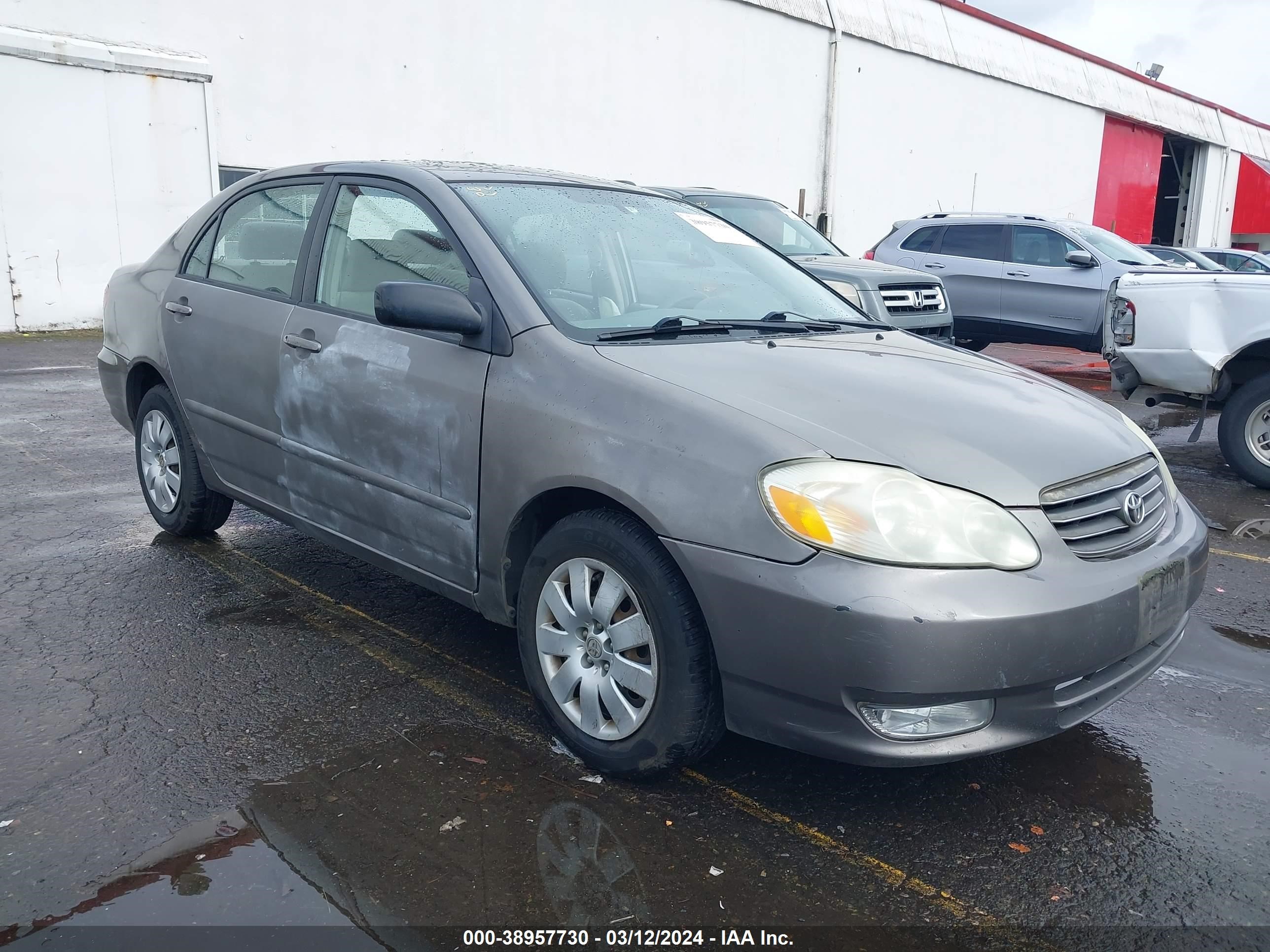 TOYOTA COROLLA 2004 2t1br38e54c297147