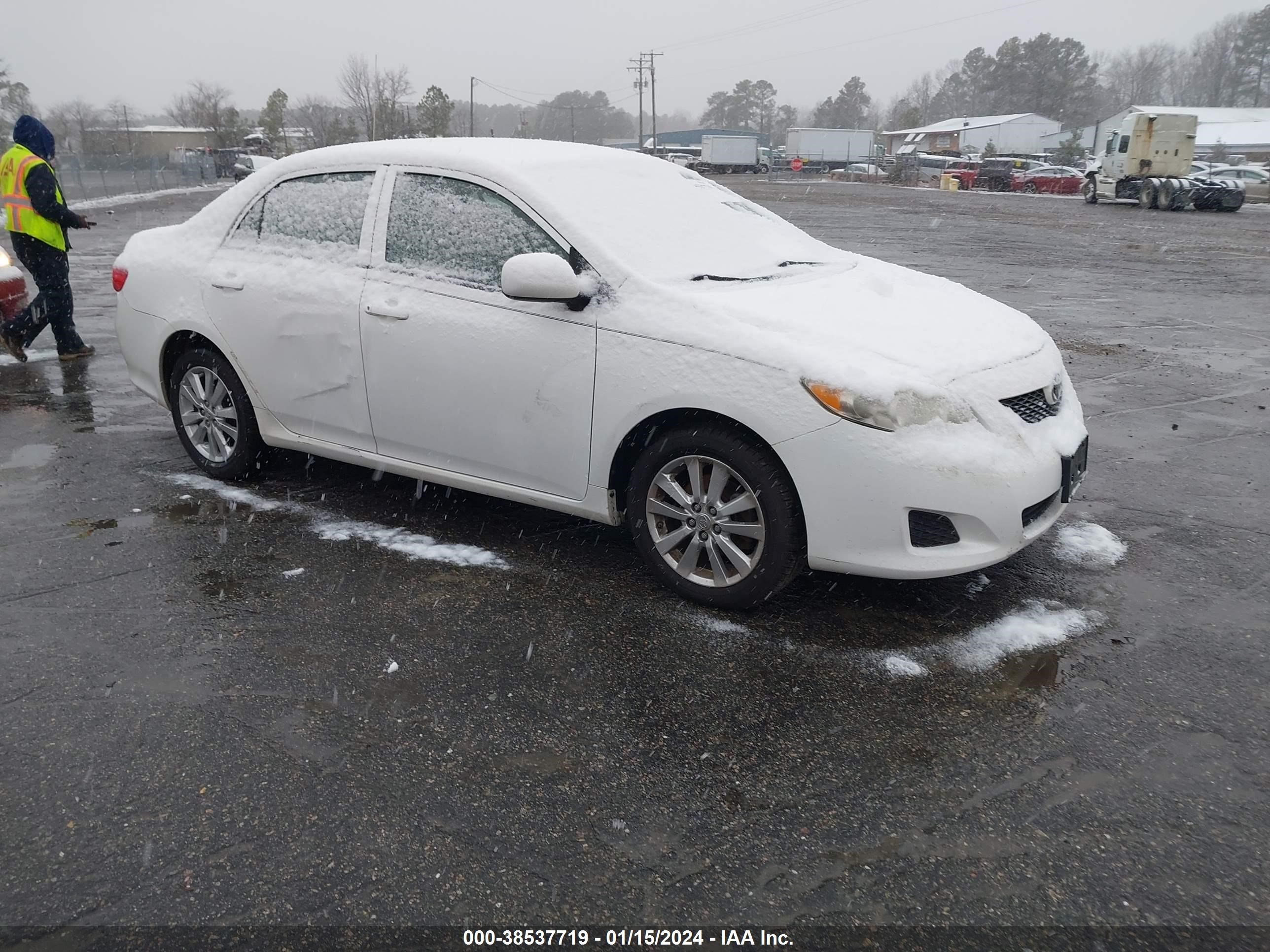 TOYOTA COROLLA 2009 2t1bu40e29c050773