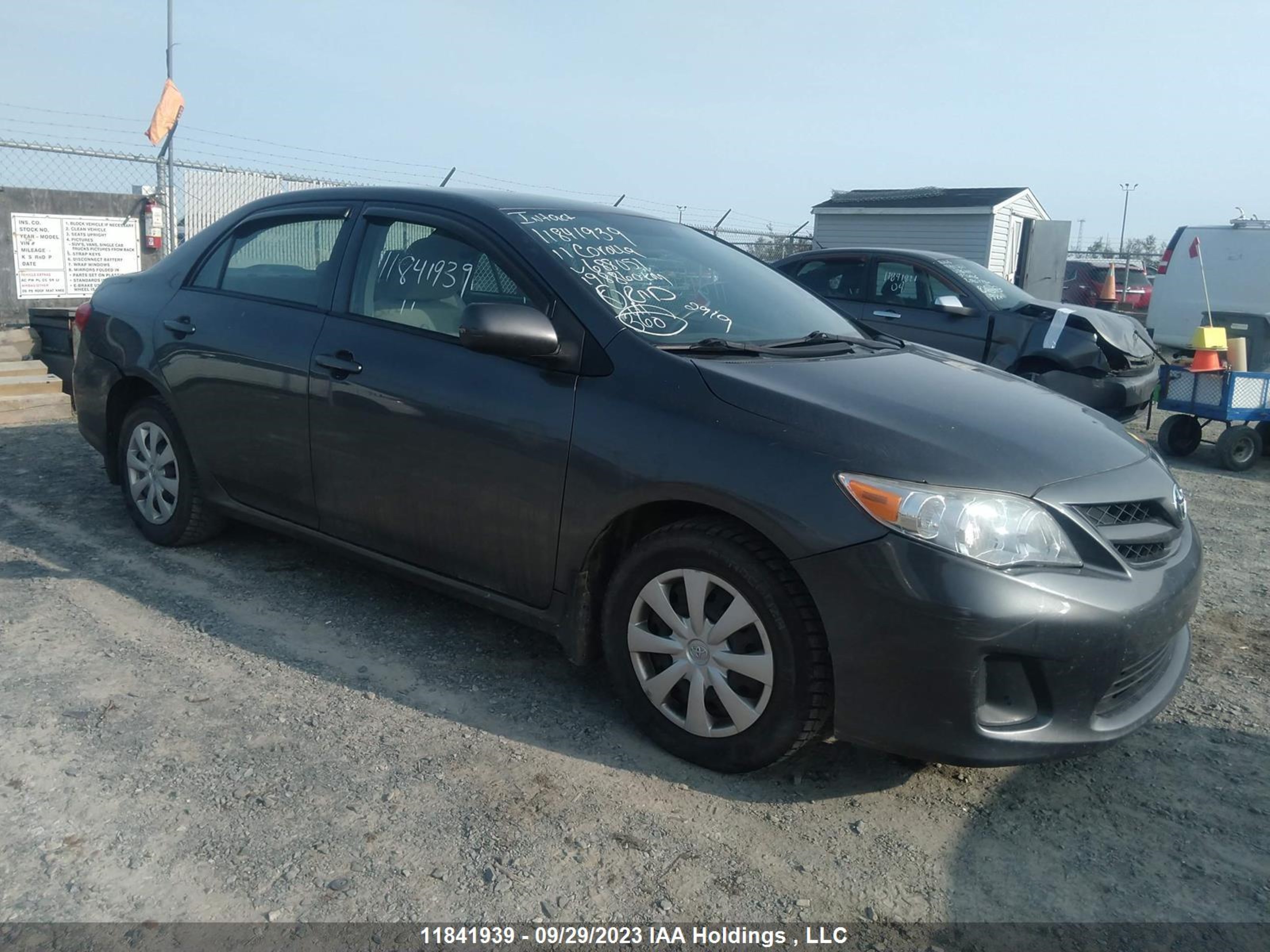 TOYOTA COROLLA 2011 2t1bu4ee0bc688051