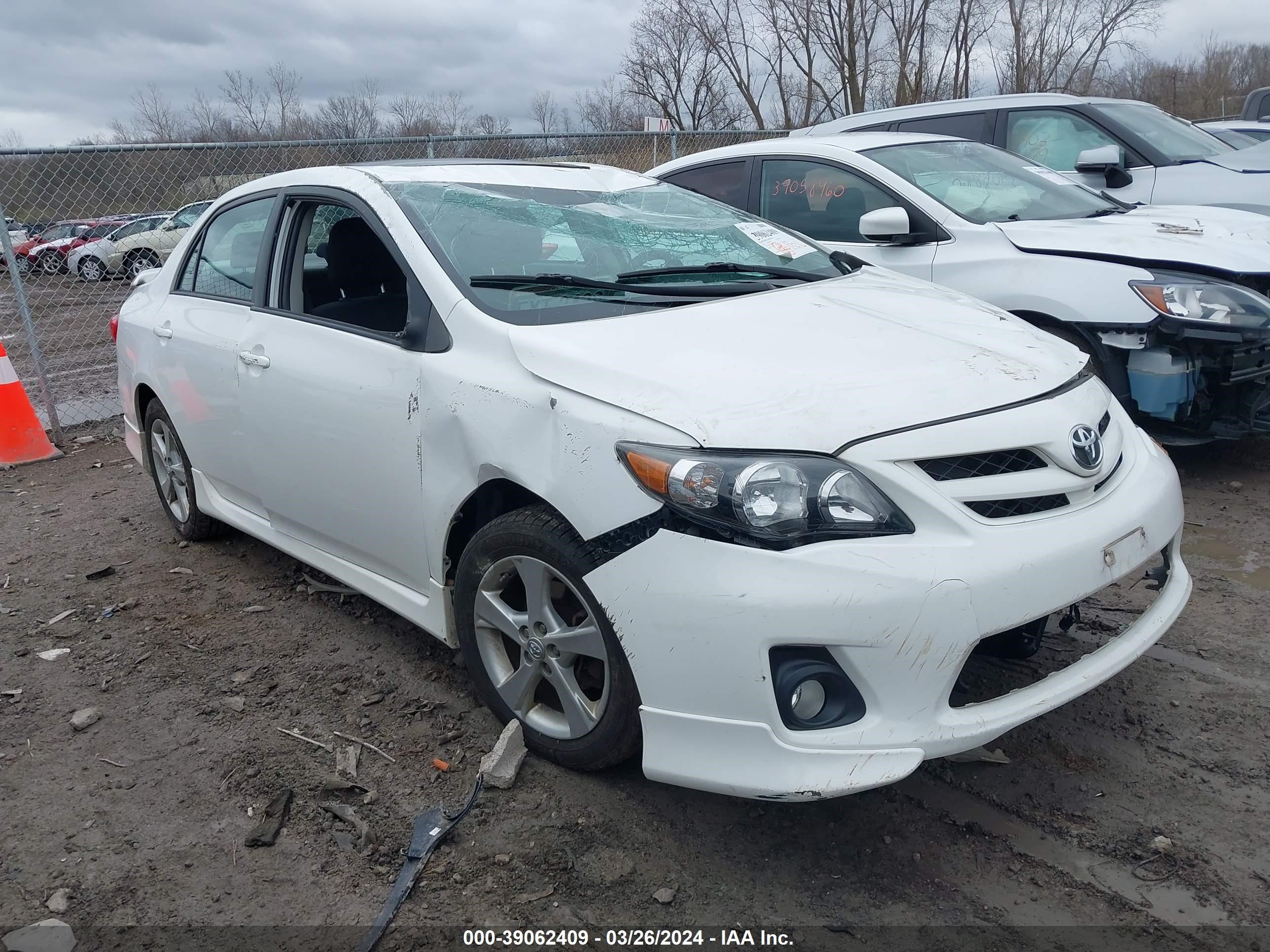 TOYOTA COROLLA 2011 2t1bu4ee0bc720531