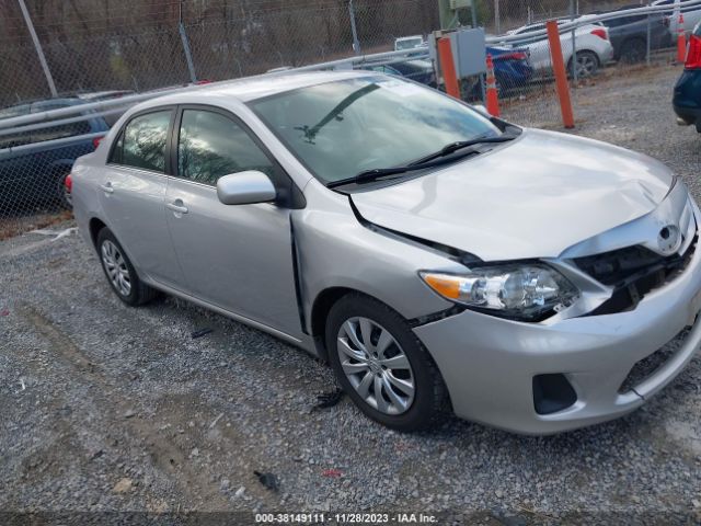 TOYOTA COROLLA 2013 2t1bu4ee0dc049512