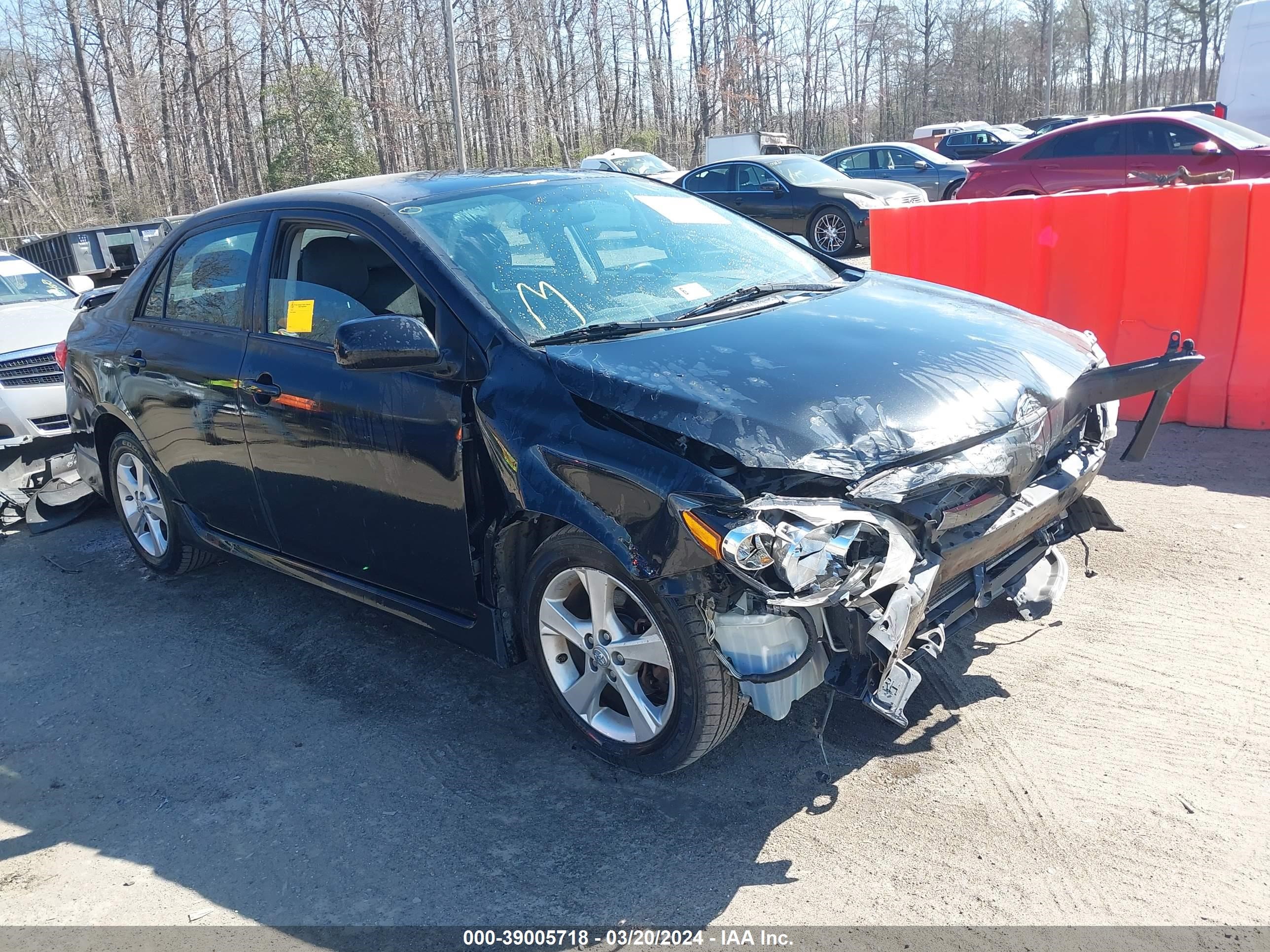 TOYOTA COROLLA 2013 2t1bu4ee0dc062566