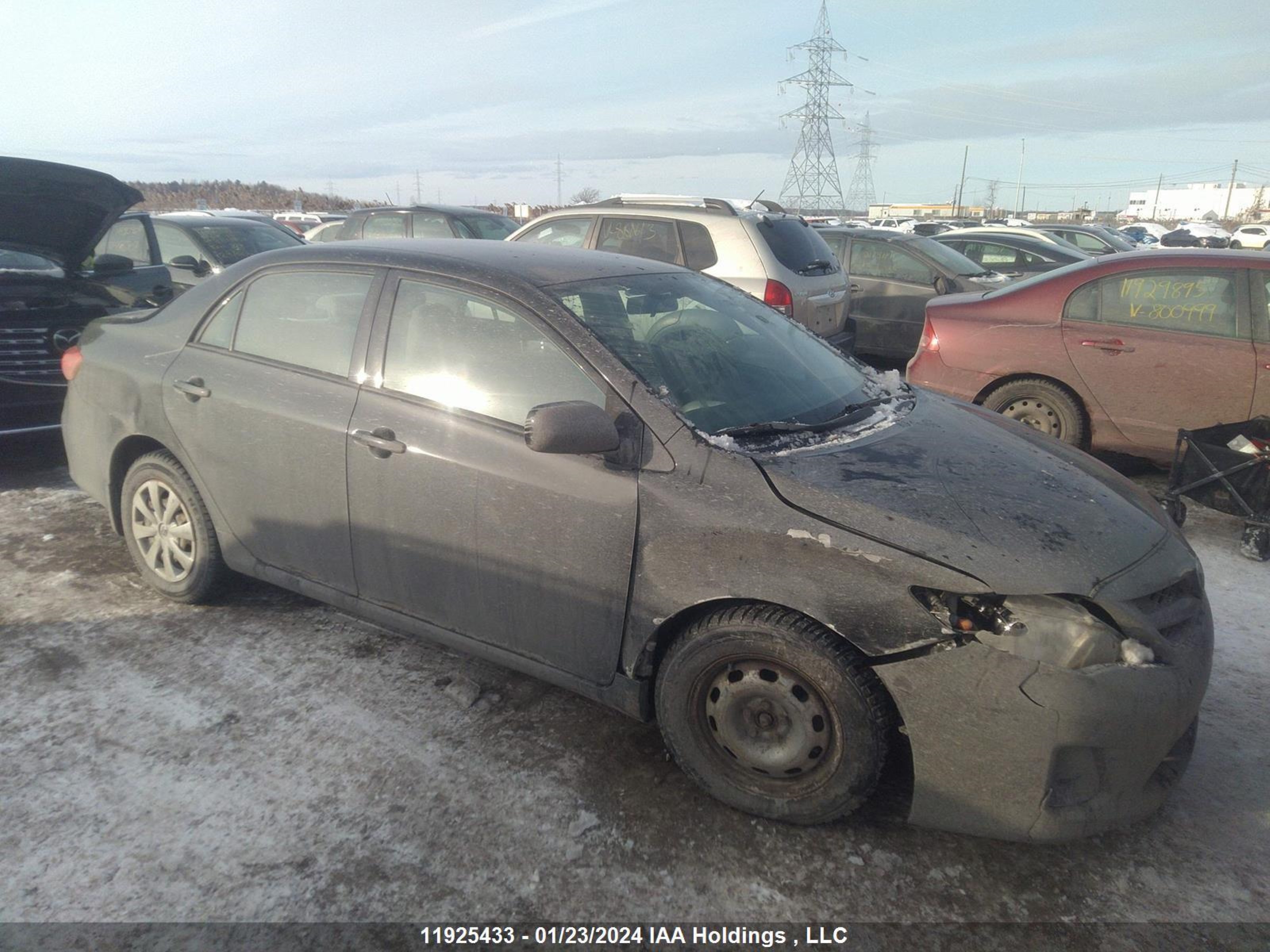 TOYOTA COROLLA 2013 2t1bu4ee0dc070750