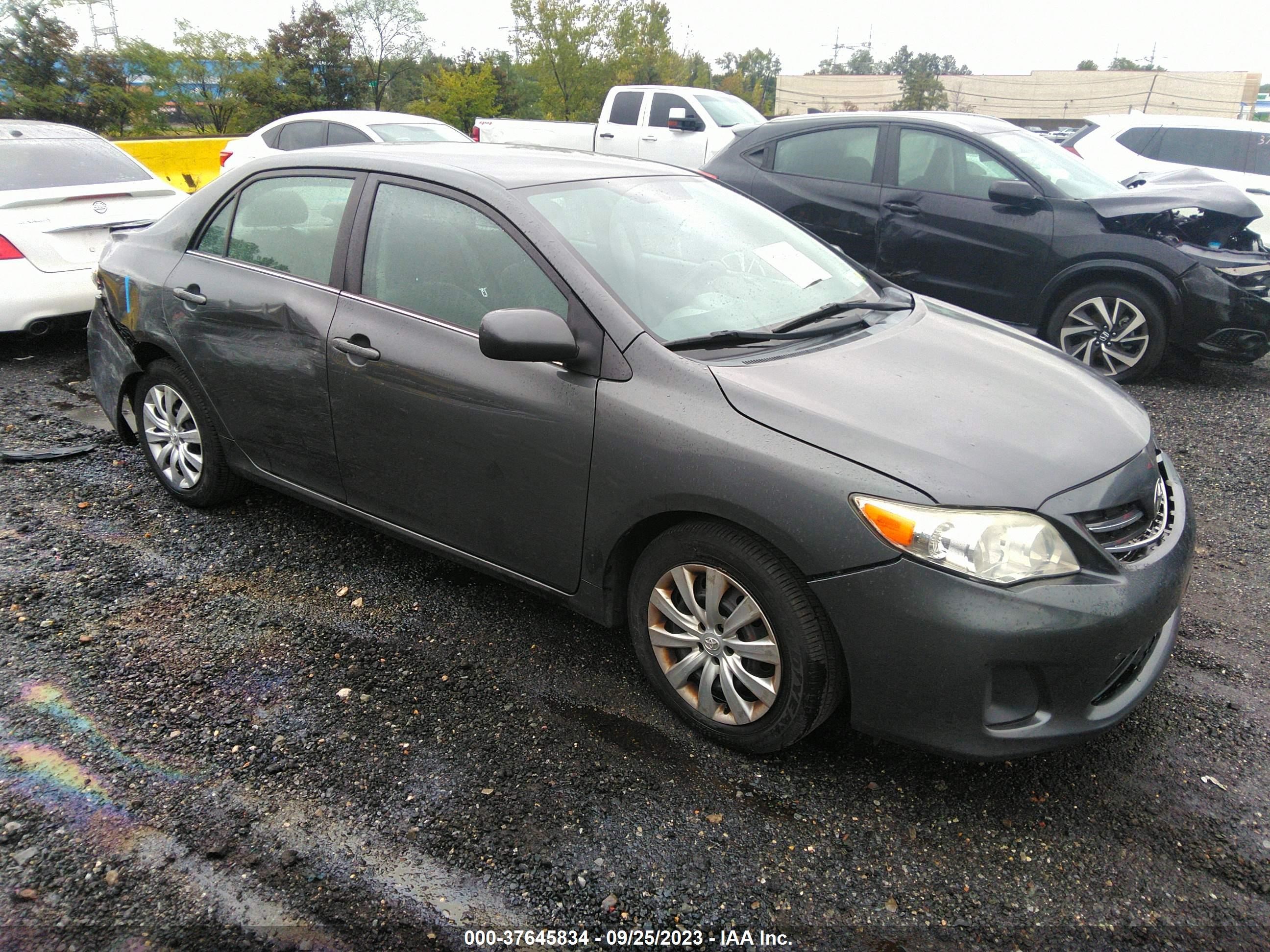 TOYOTA COROLLA 2013 2t1bu4ee0dc987980