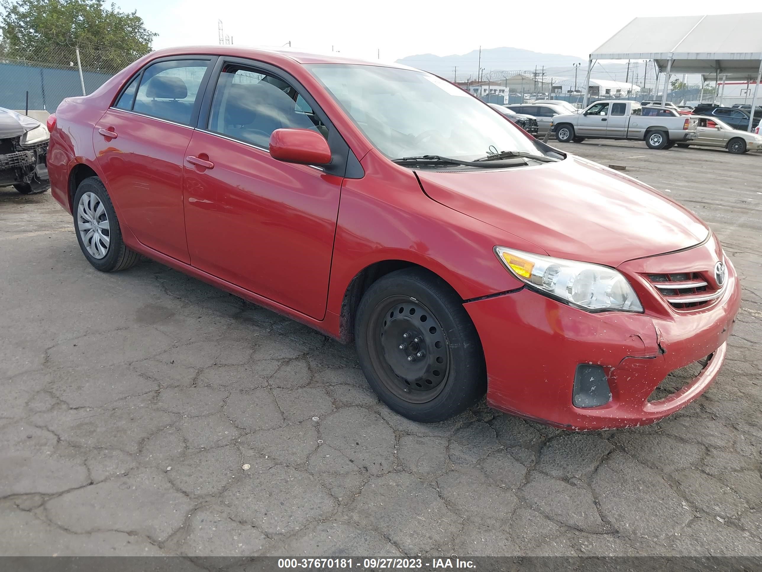 TOYOTA COROLLA 2013 2t1bu4ee1dc007608