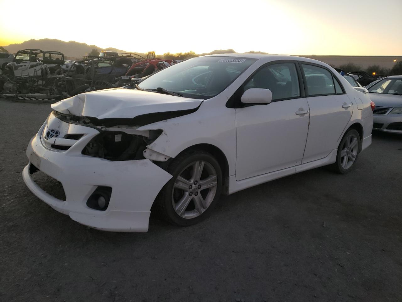 TOYOTA COROLLA 2013 2t1bu4ee1dc057084