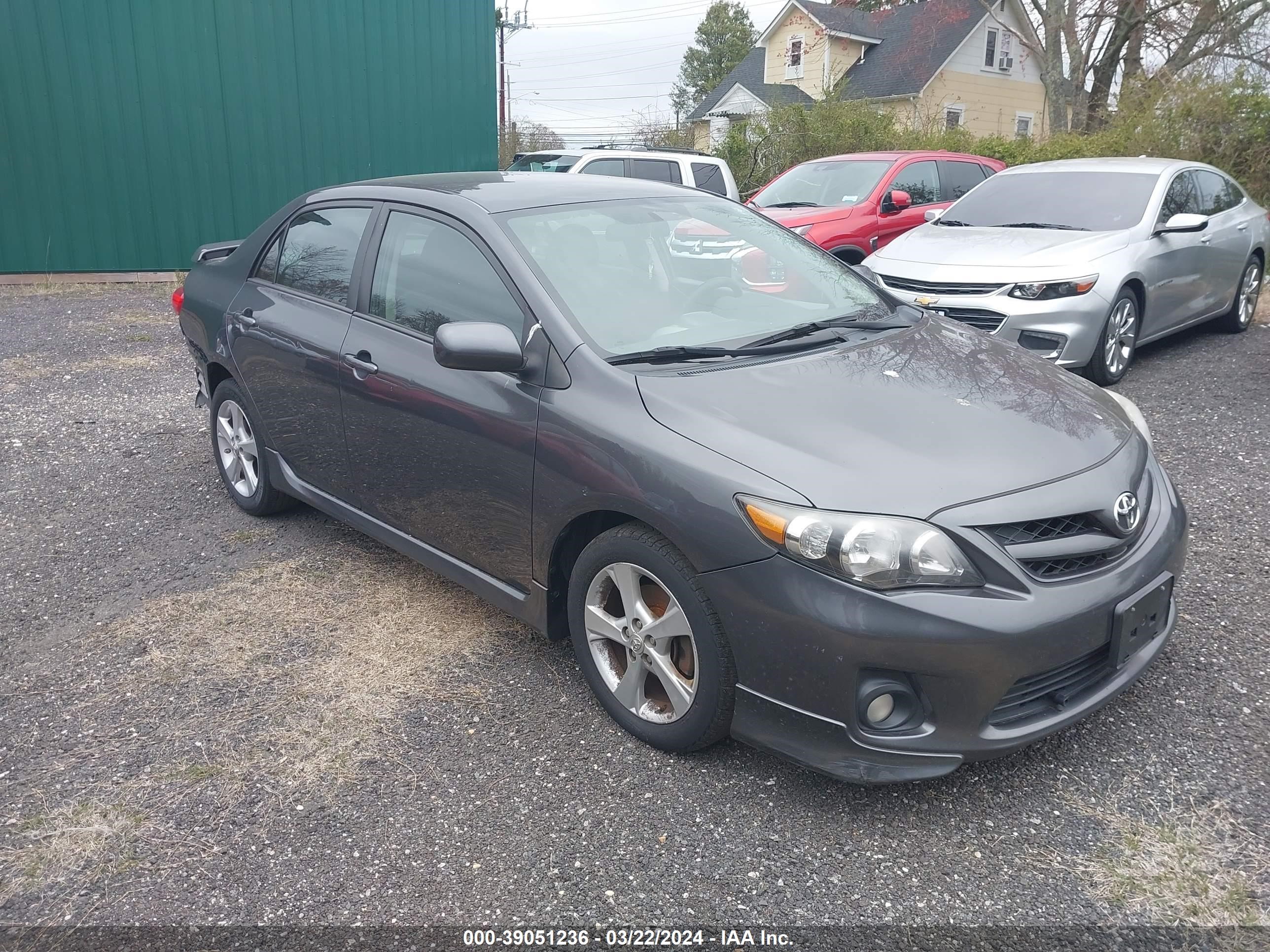 TOYOTA COROLLA 2013 2t1bu4ee3dc056714