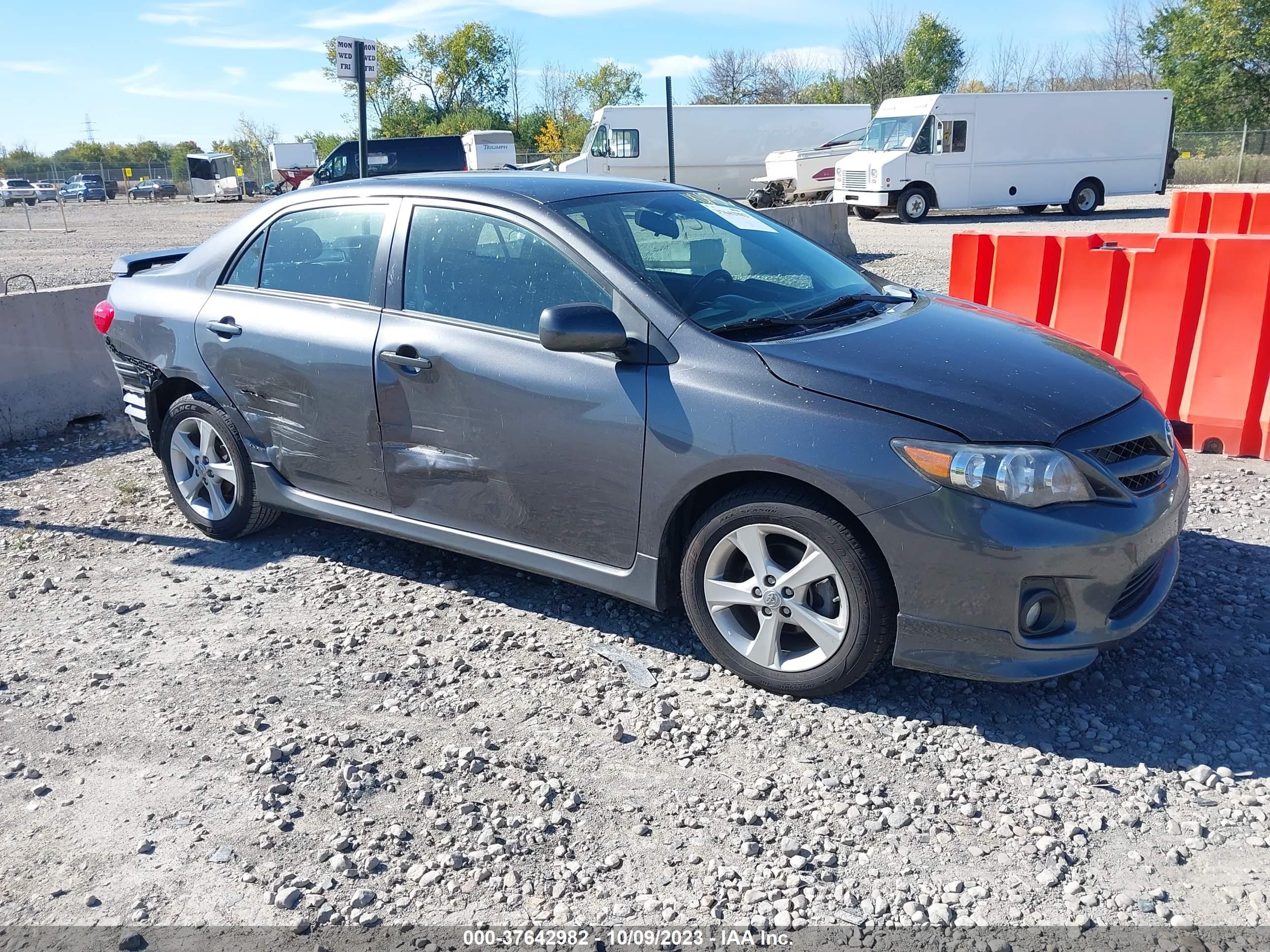 TOYOTA COROLLA 2013 2t1bu4ee3dc122968