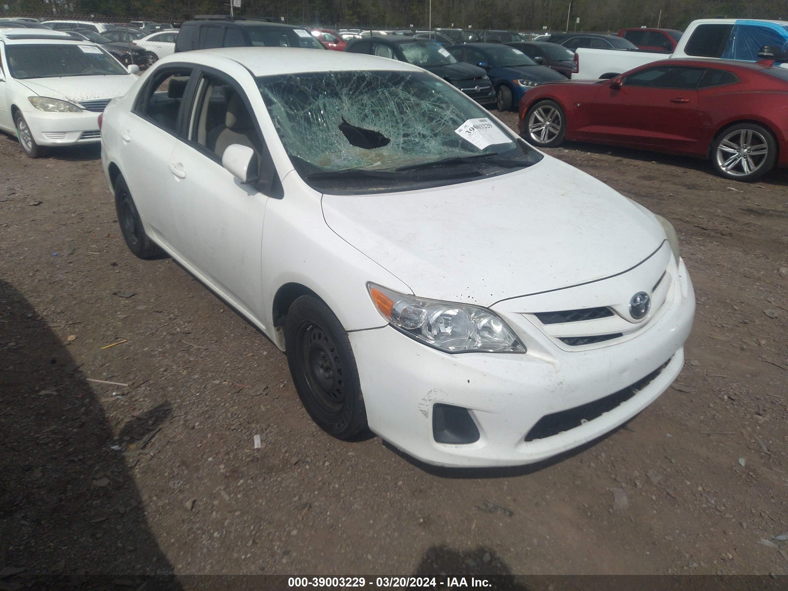 TOYOTA COROLLA 2011 2t1bu4ee5bc546701