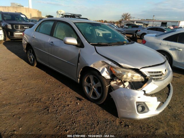 TOYOTA COROLLA 2013 2t1bu4ee5dc113771