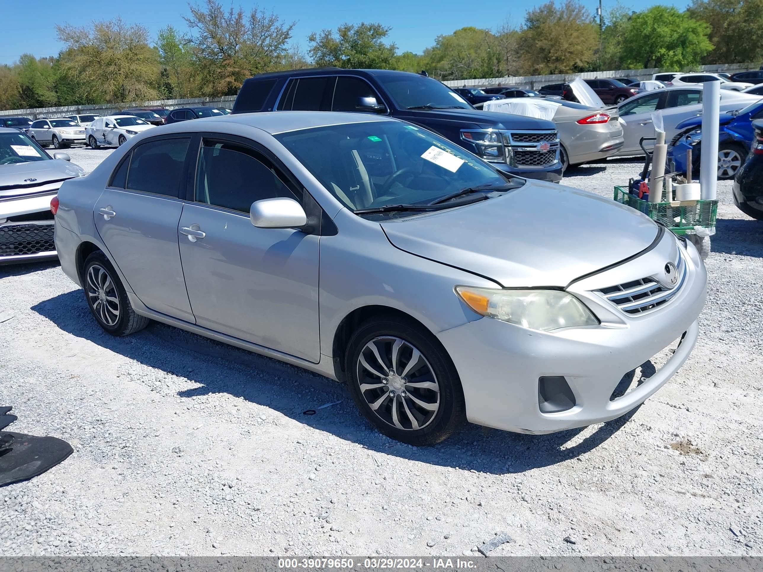 TOYOTA COROLLA 2013 2t1bu4ee5dc958992