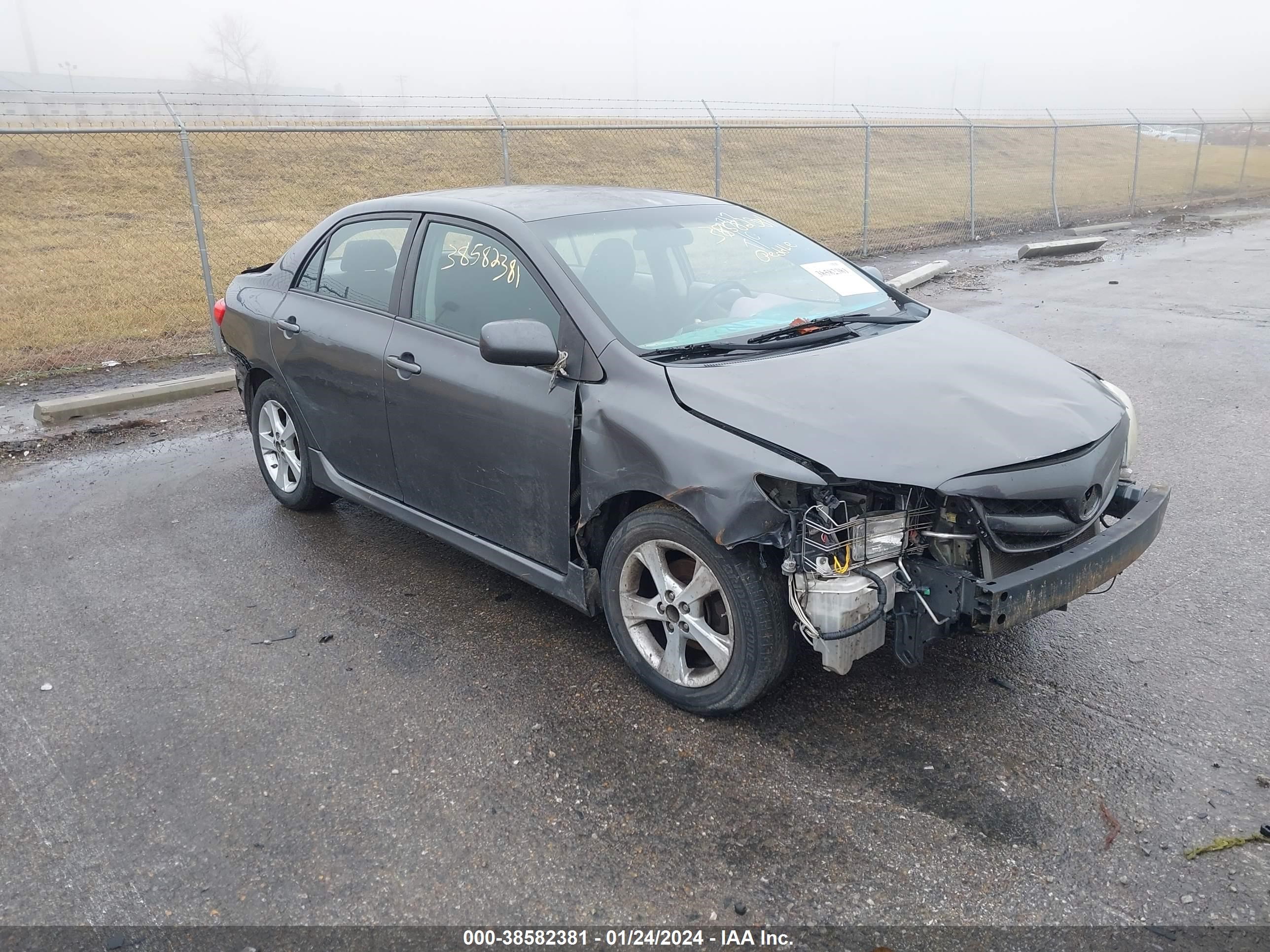 TOYOTA COROLLA 2011 2t1bu4ee6bc664563