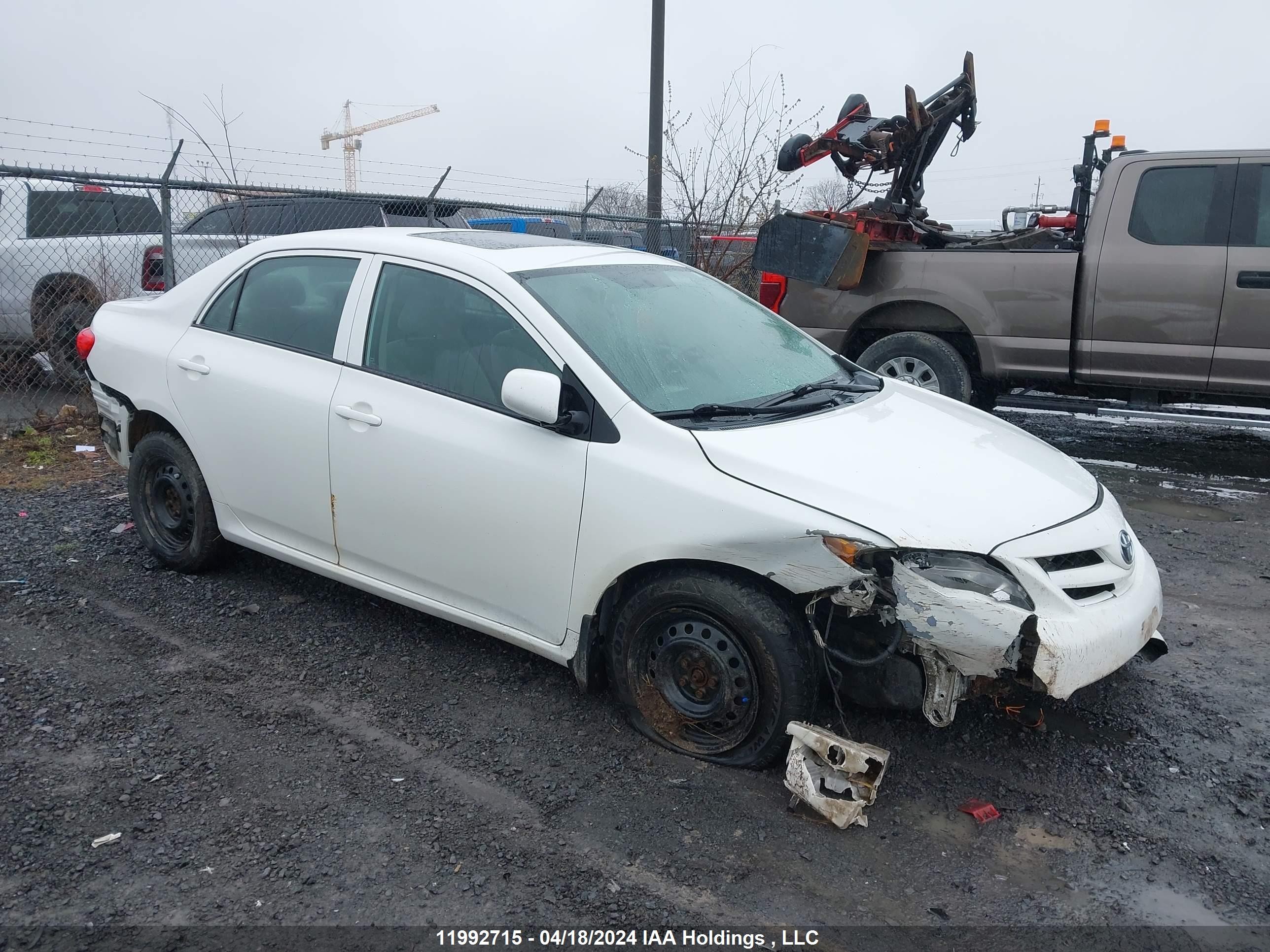 TOYOTA COROLLA 2013 2t1bu4ee7dc093135