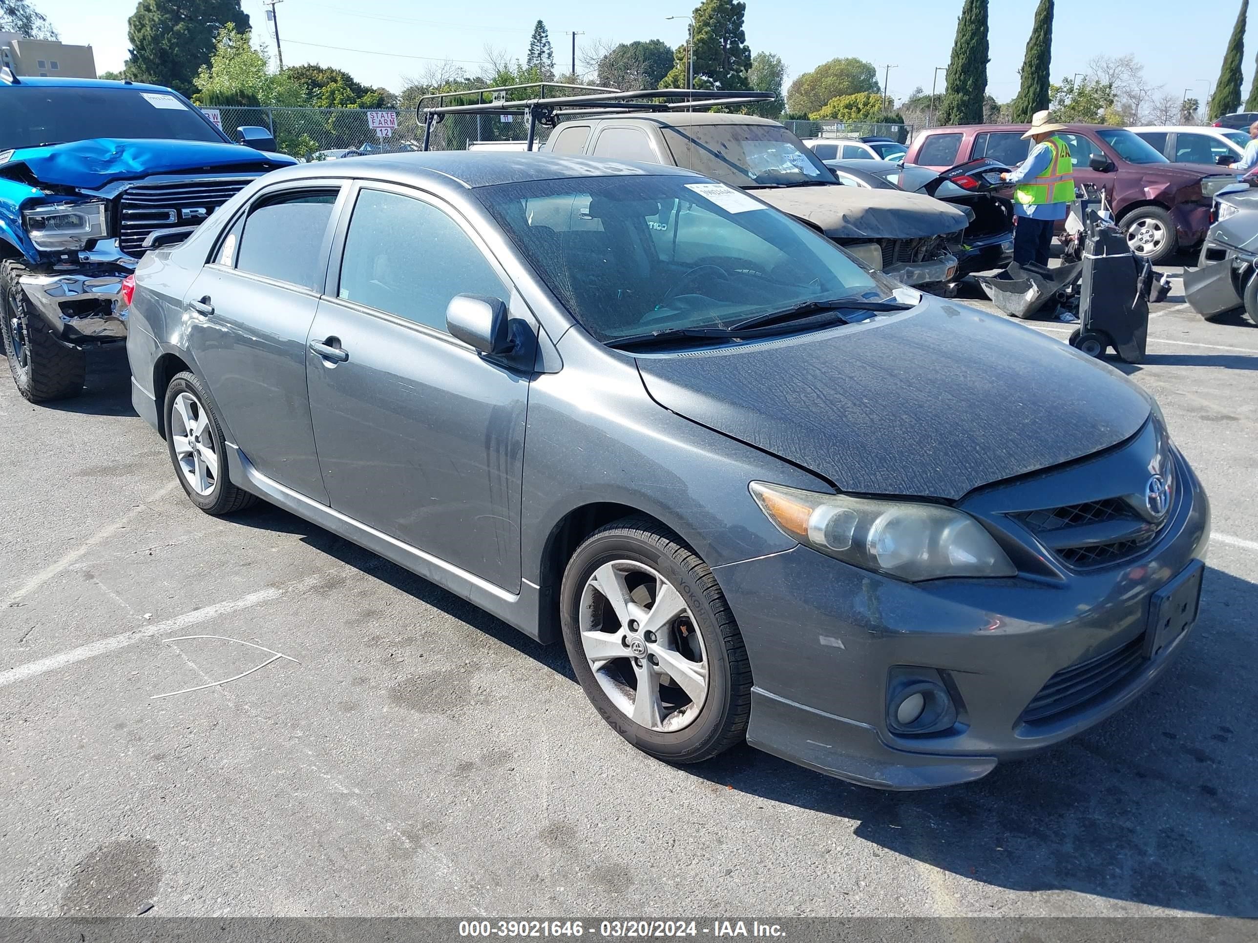 TOYOTA COROLLA 2013 2t1bu4ee7dc969055