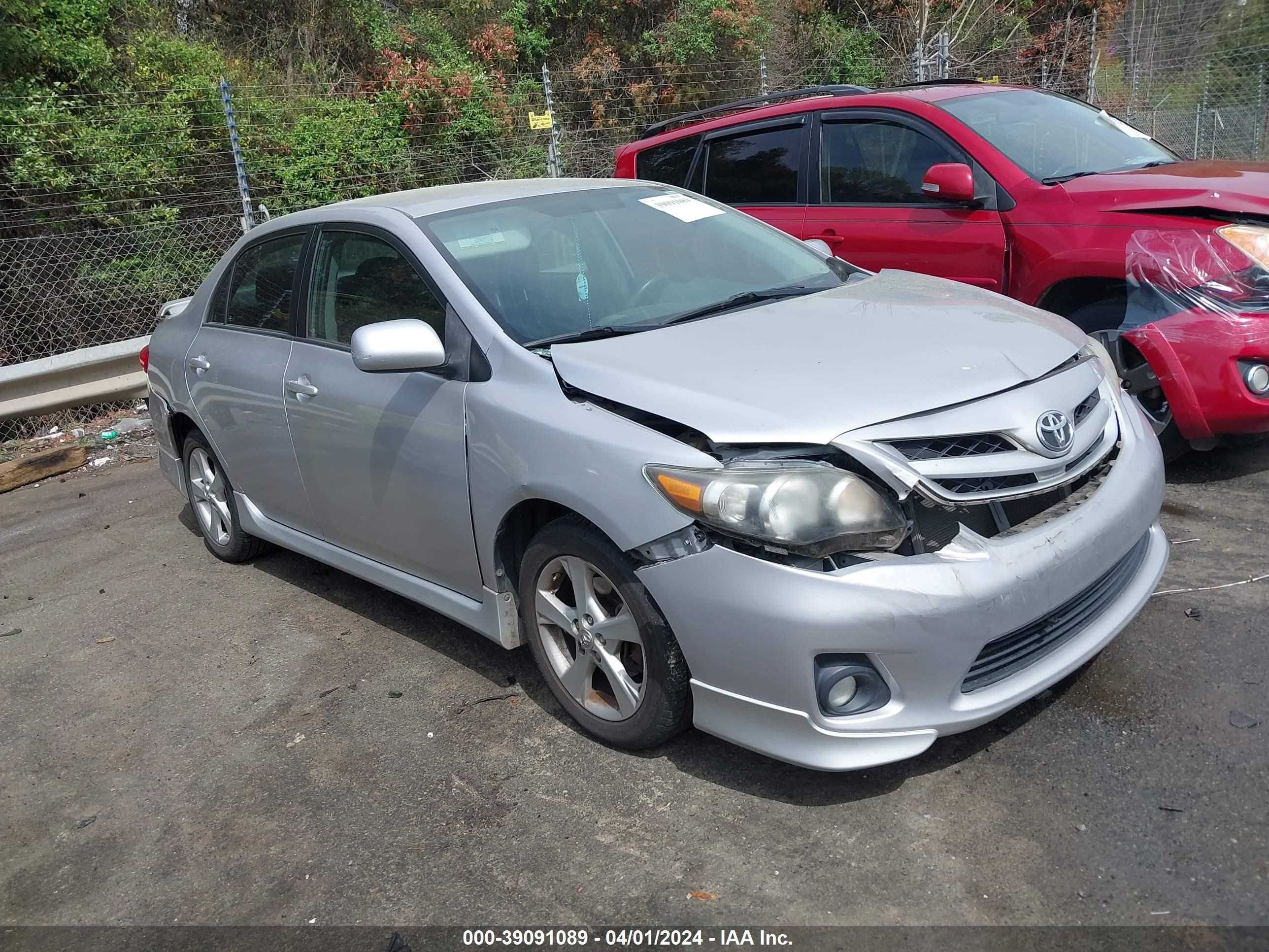 TOYOTA COROLLA 2011 2t1bu4ee8bc660515