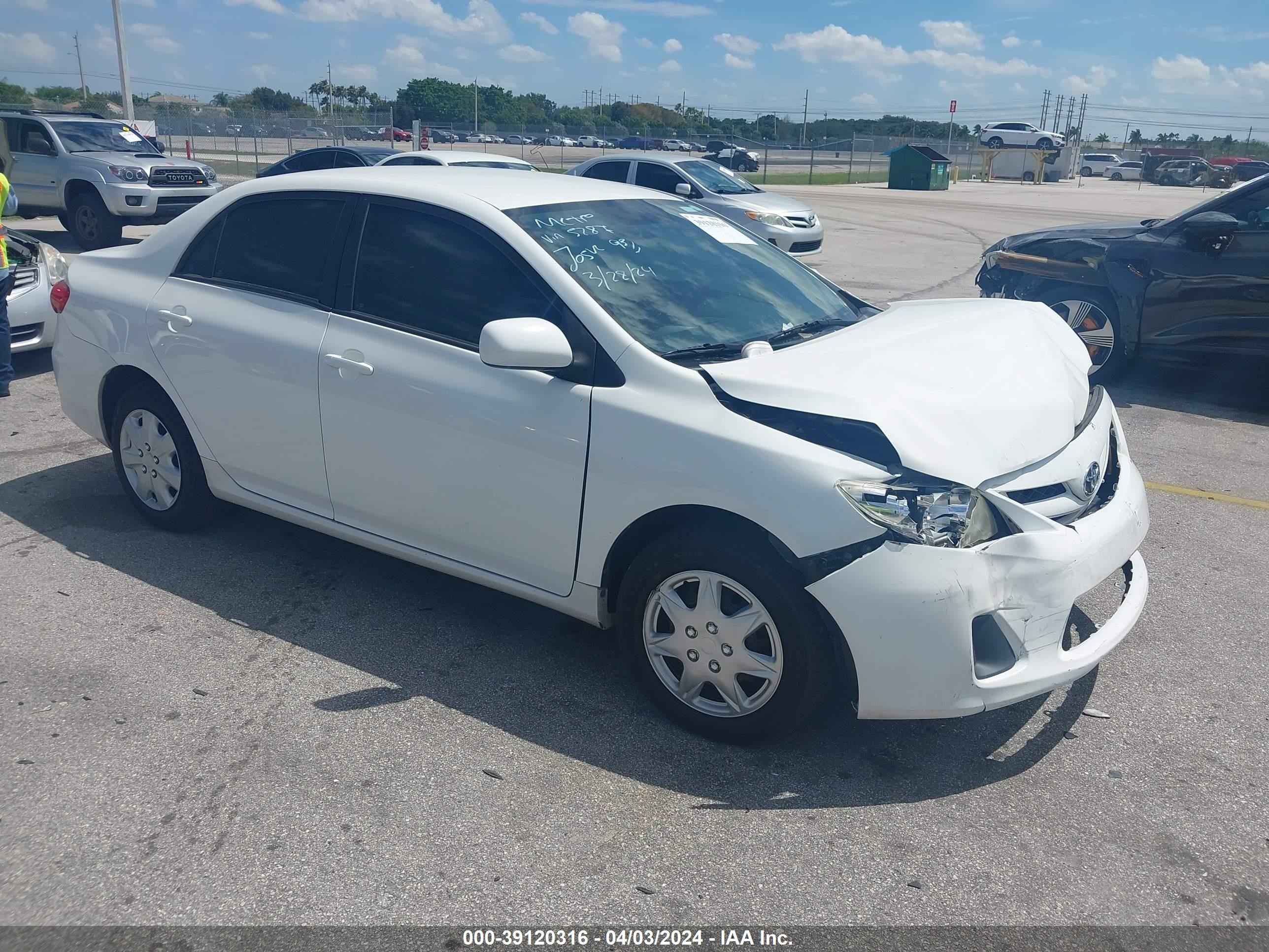 TOYOTA COROLLA 2011 2t1bu4ee8bc675287