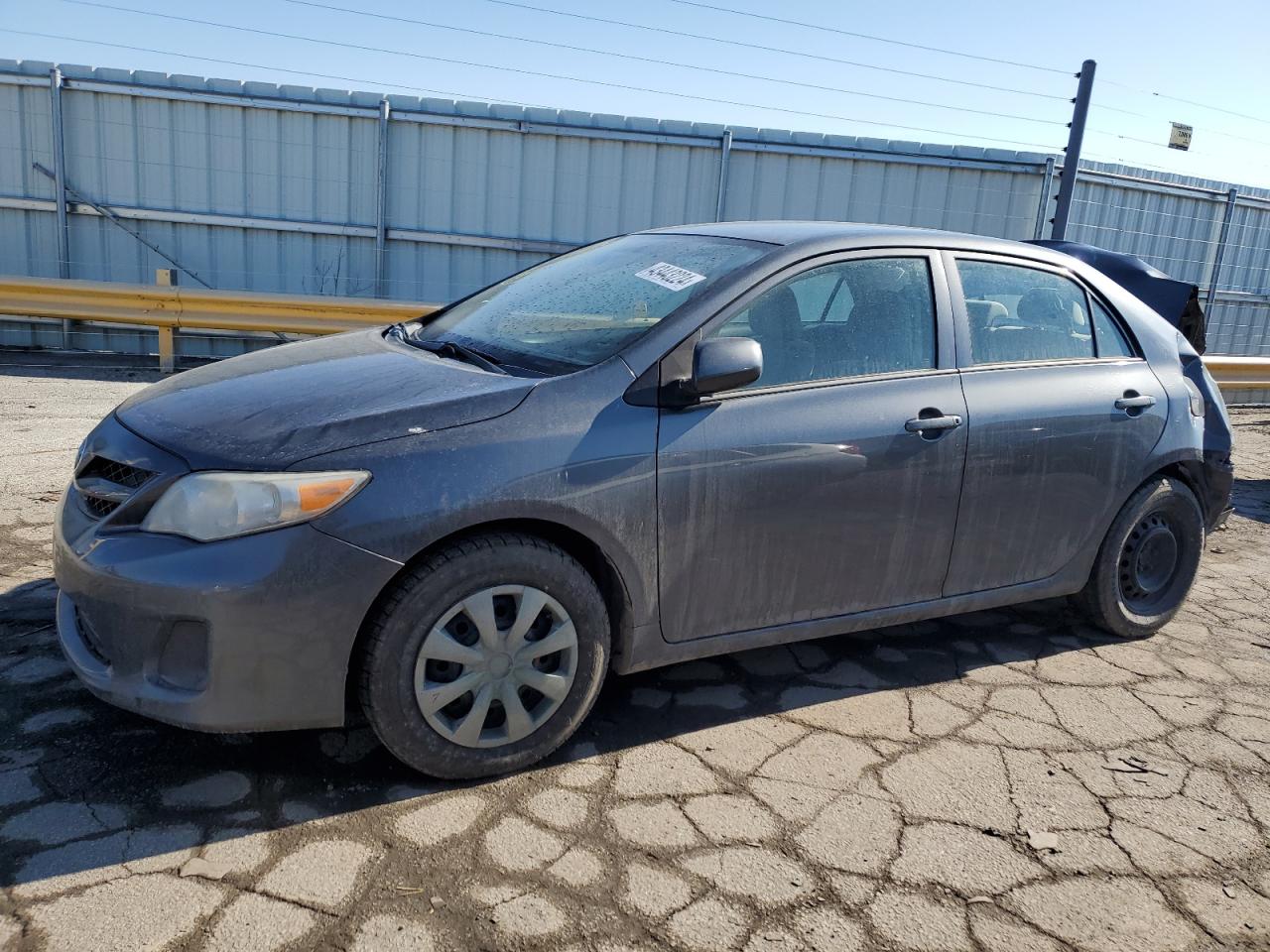 TOYOTA COROLLA 2013 2t1bu4ee8dc102084